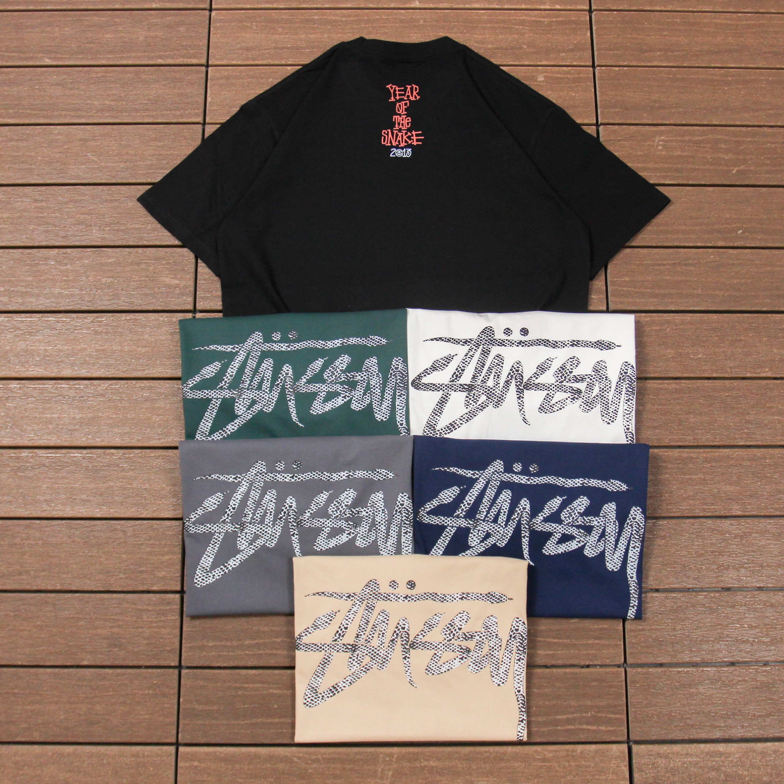 STUSSY T-SHIRT
