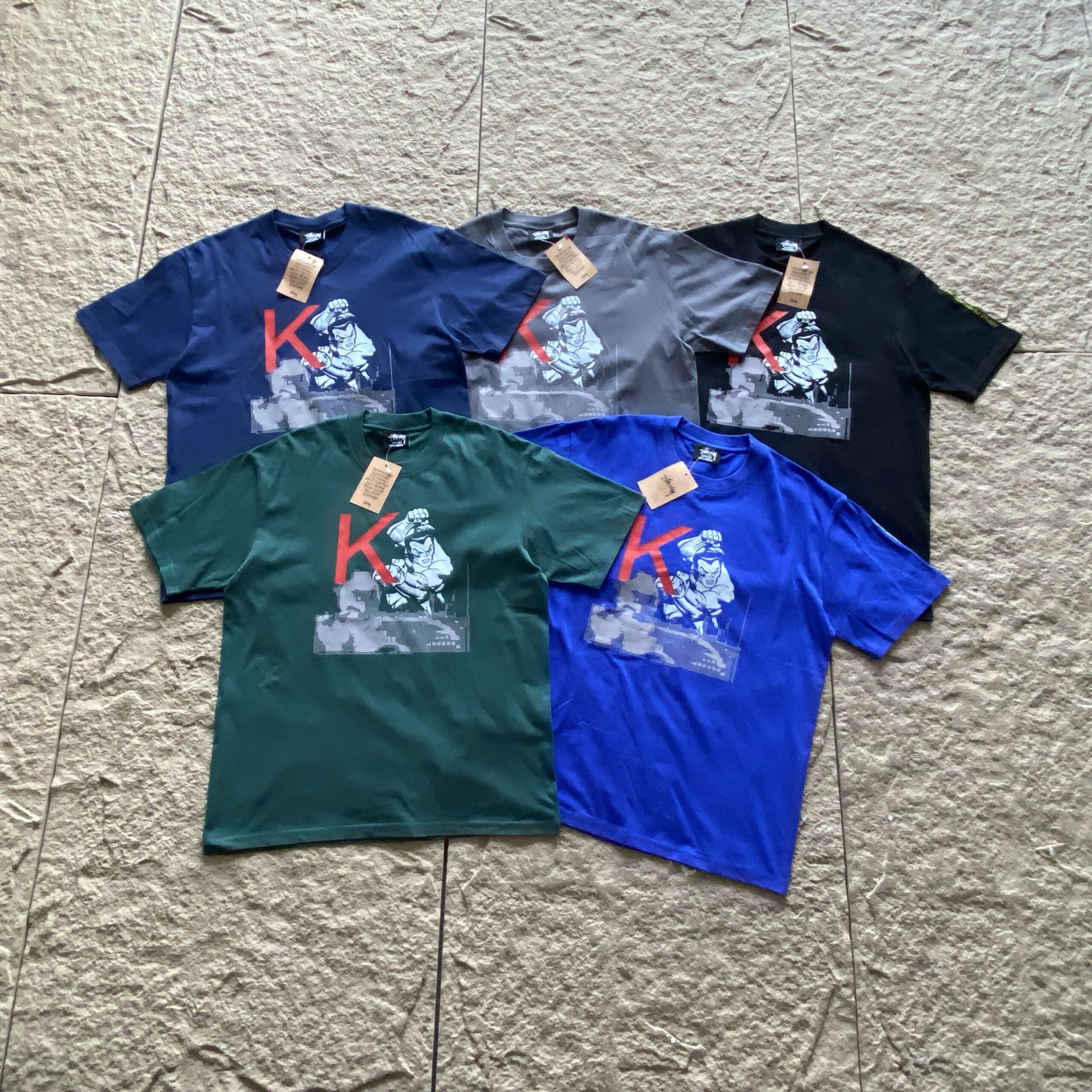 STUSSY T-SHIRT