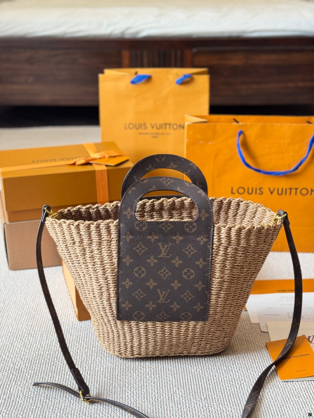 LV BAG