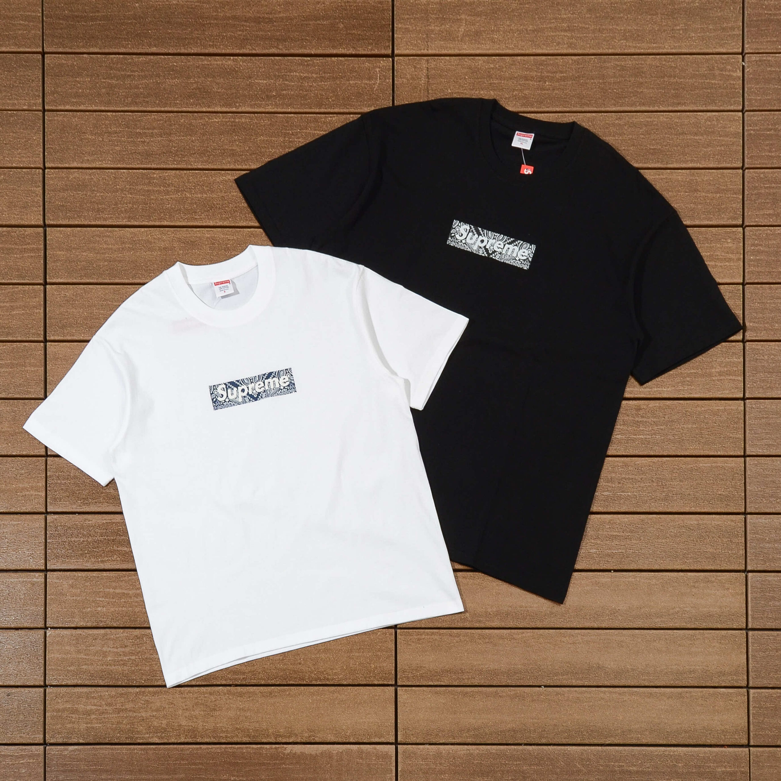 SUPREME T-SHIRT