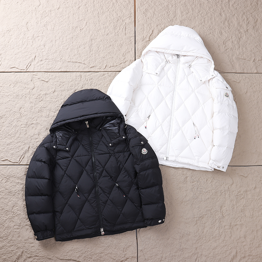 MONCLER DOWN JACKET