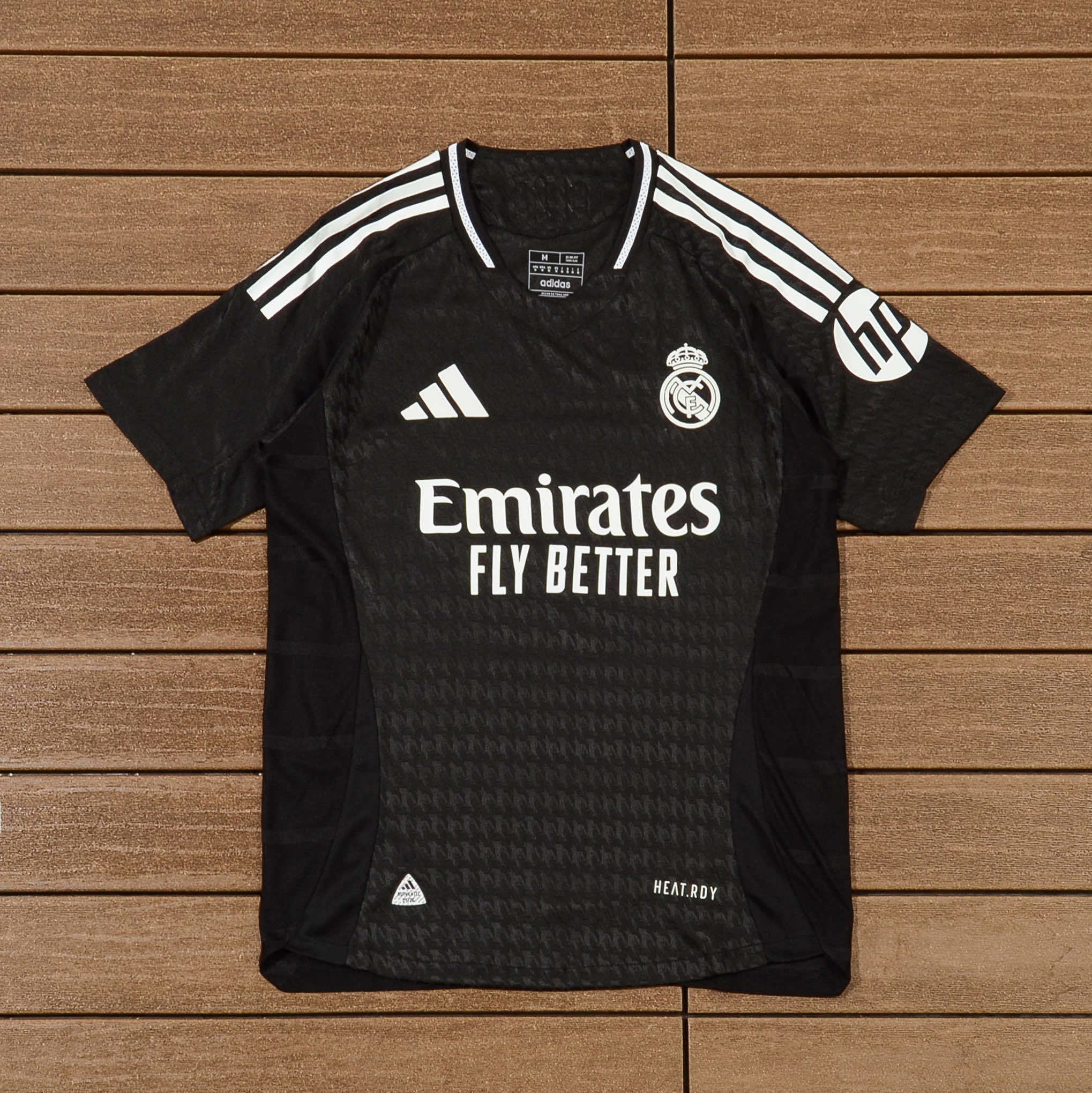 ADIDAS T-SHIRT