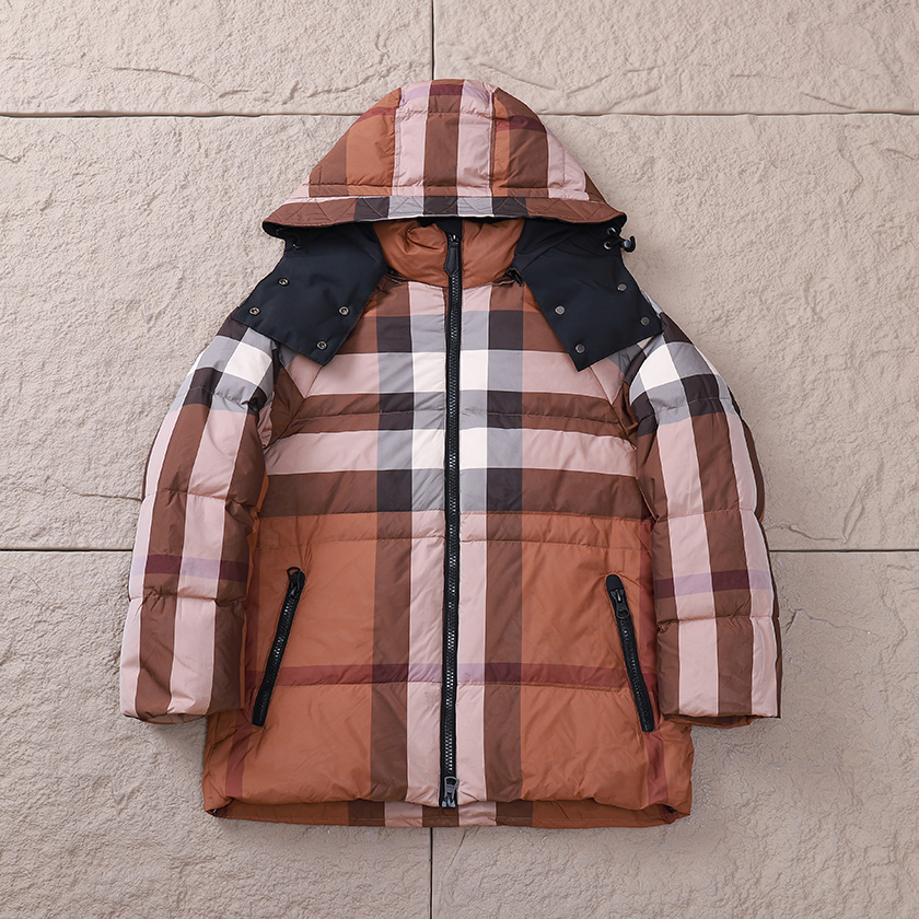 BURBERRY DOWN JACKET