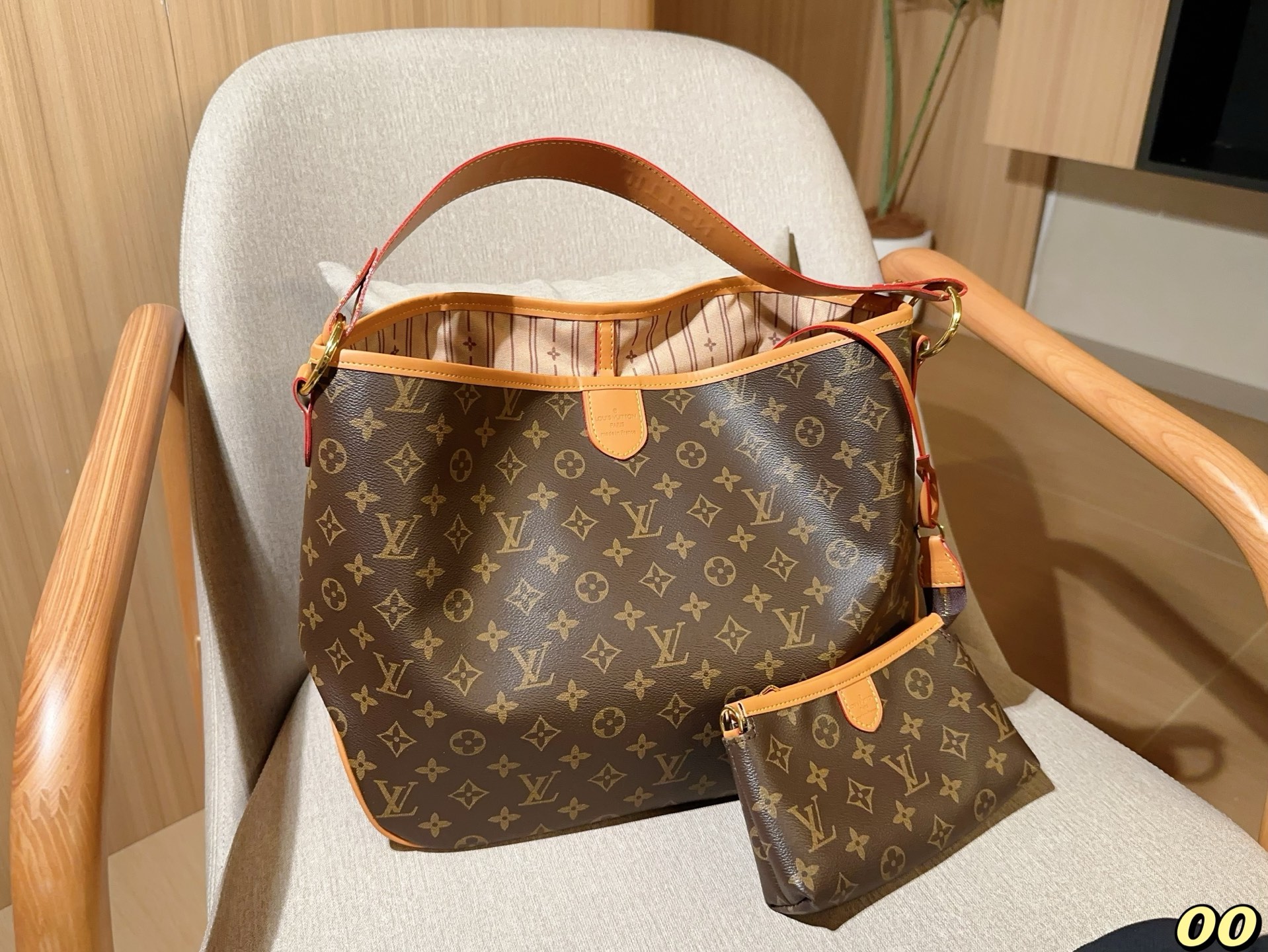 LV BAG