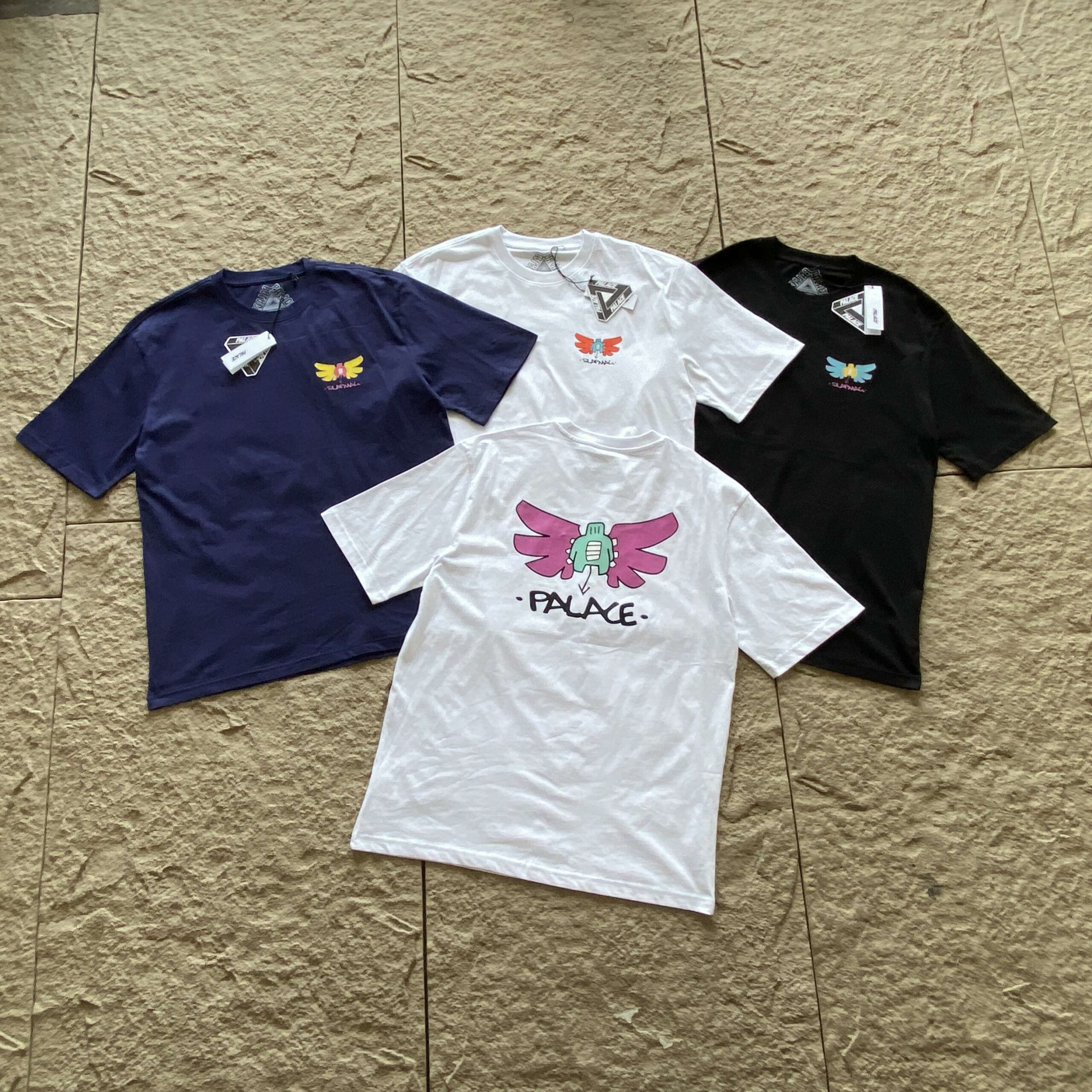 PALACE T-SHIRT