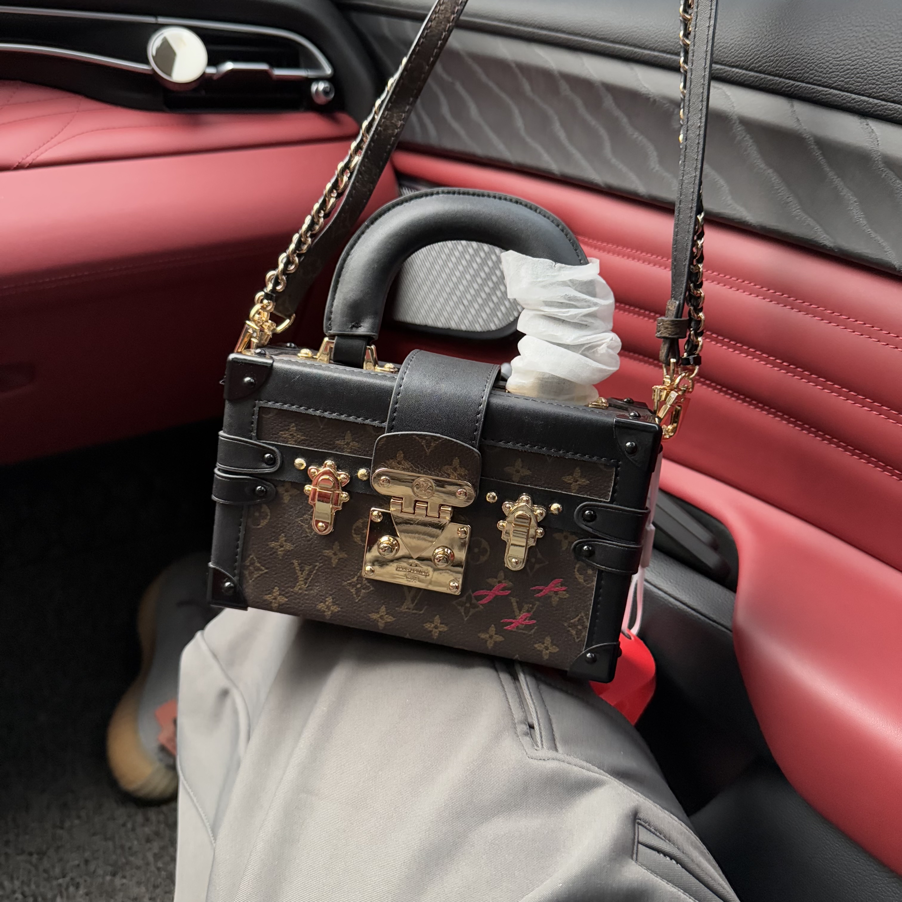 LV BAG