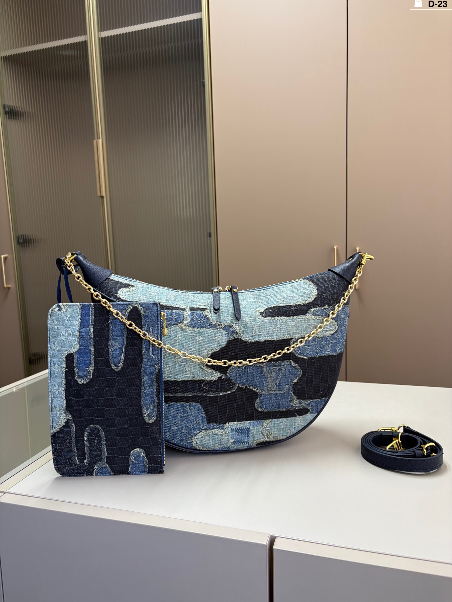 LV BAG