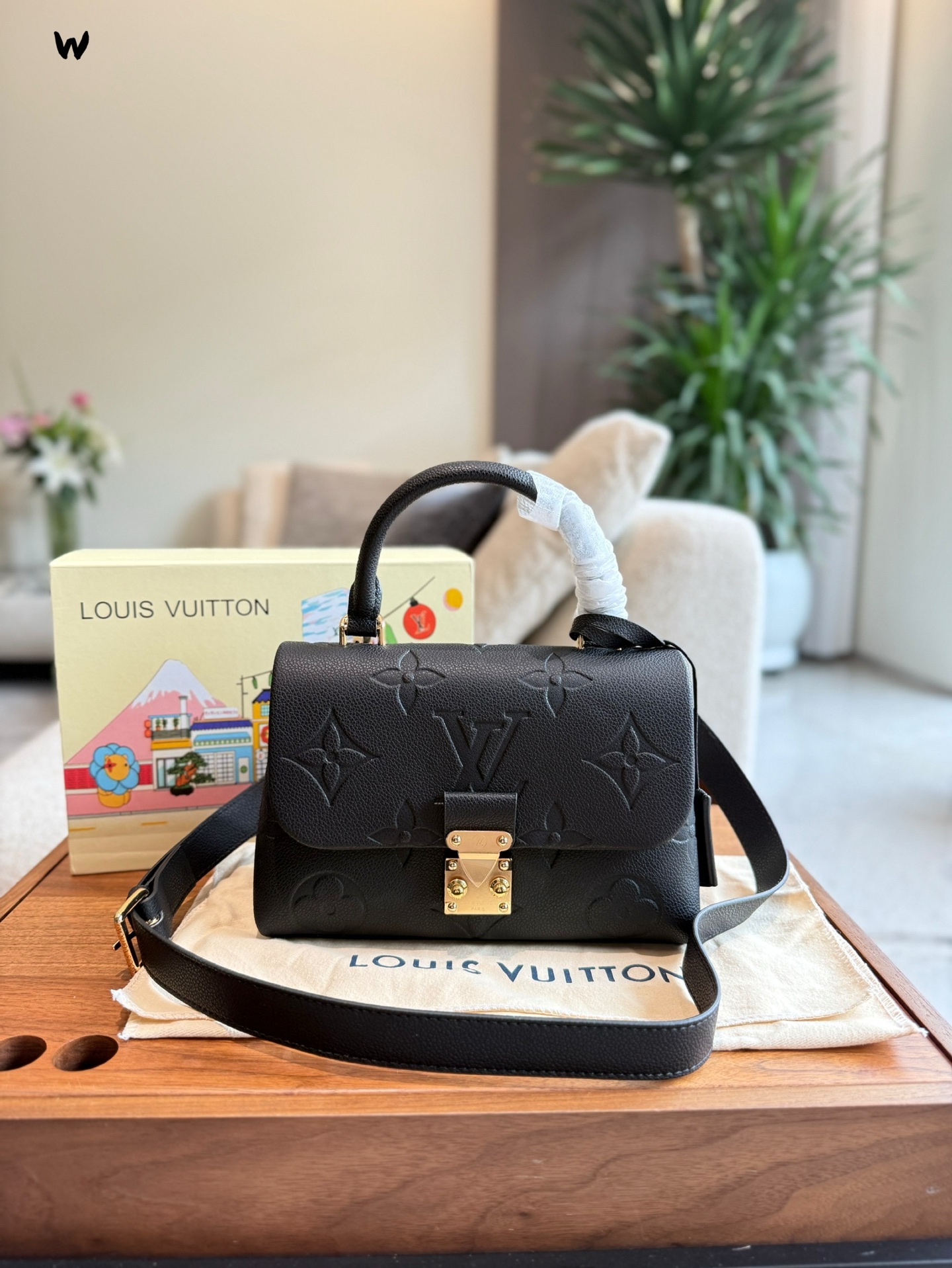 LV BAG