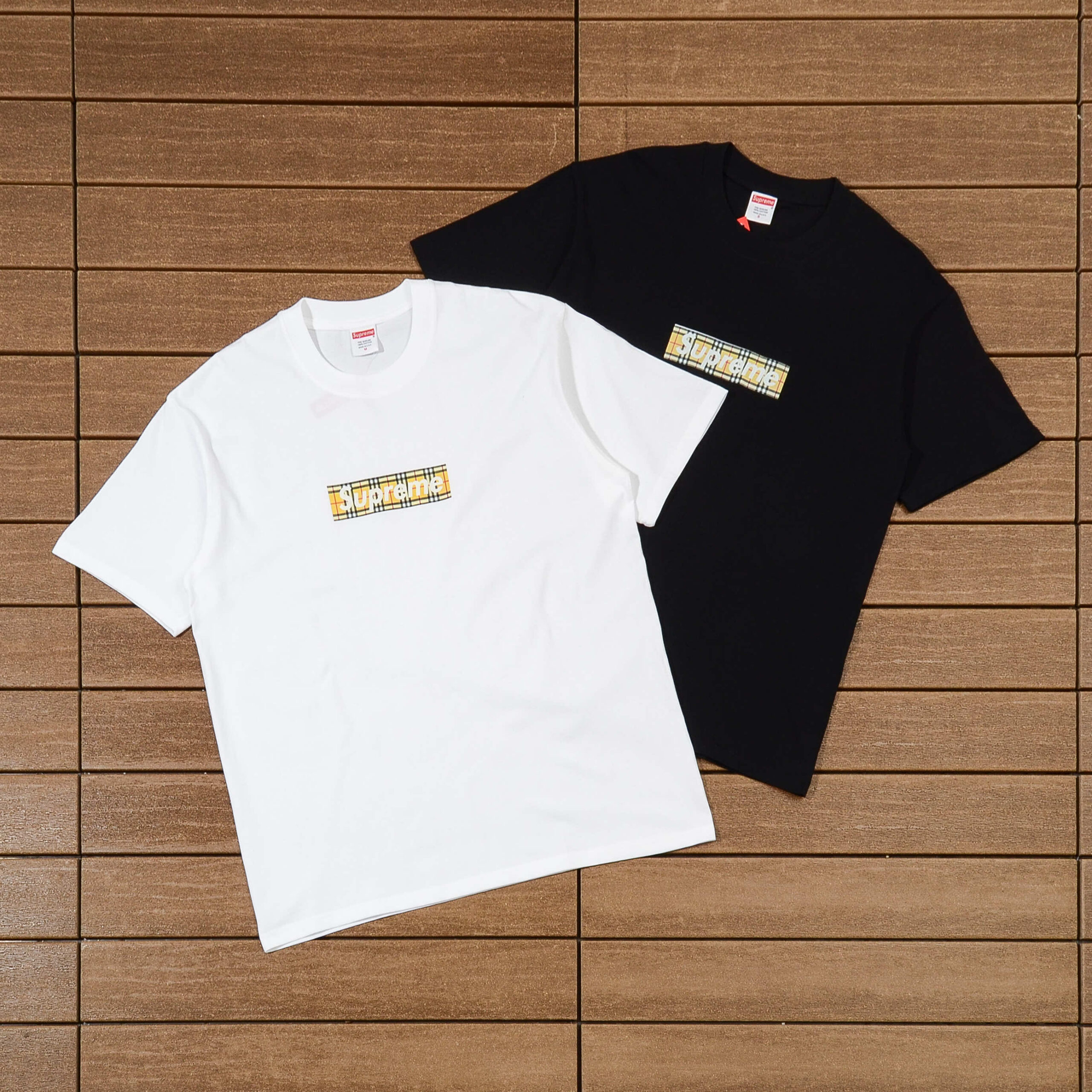 SUPREME T-SHIRT
