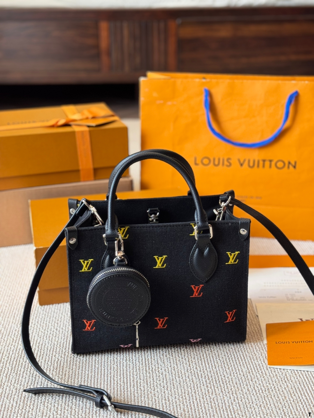 LV BAG
