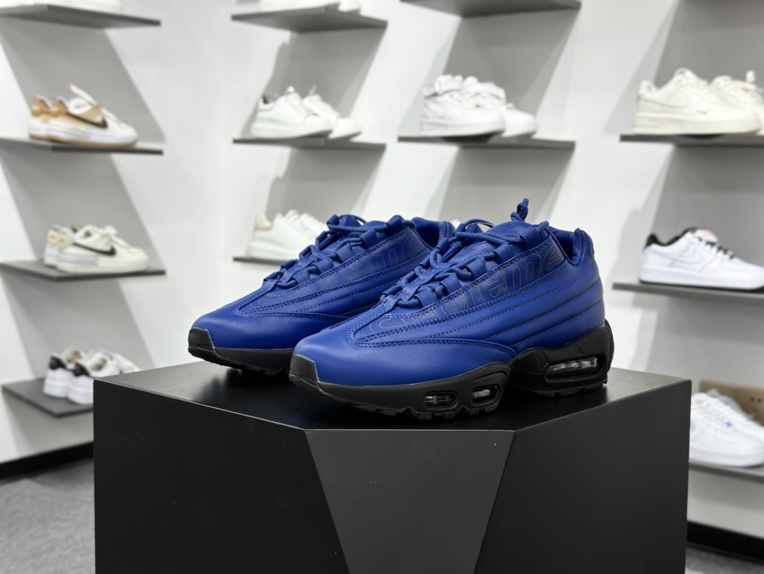 Supreme x NKE Air Max 95 LUX