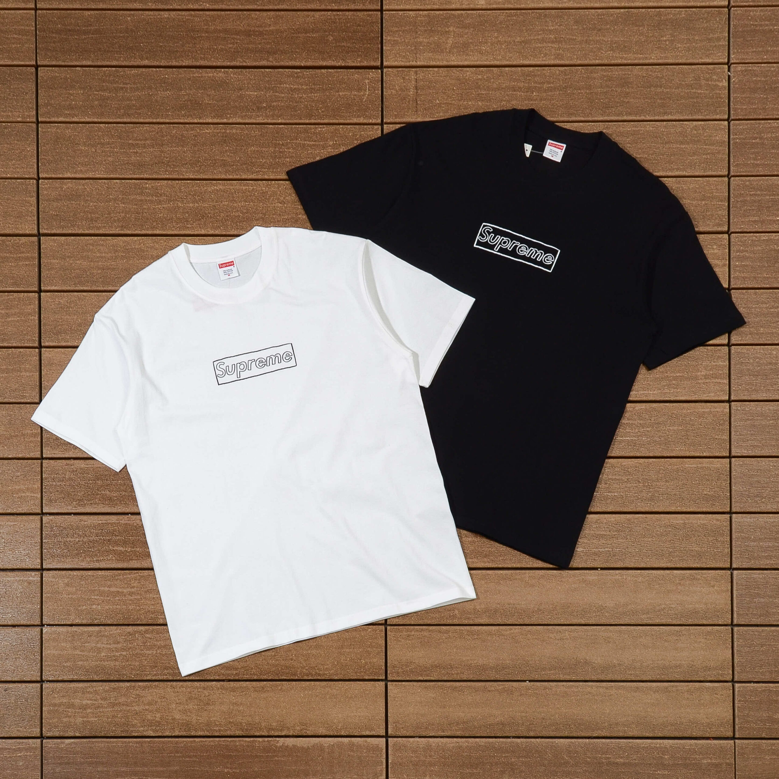 SUPREME T-SHIRT