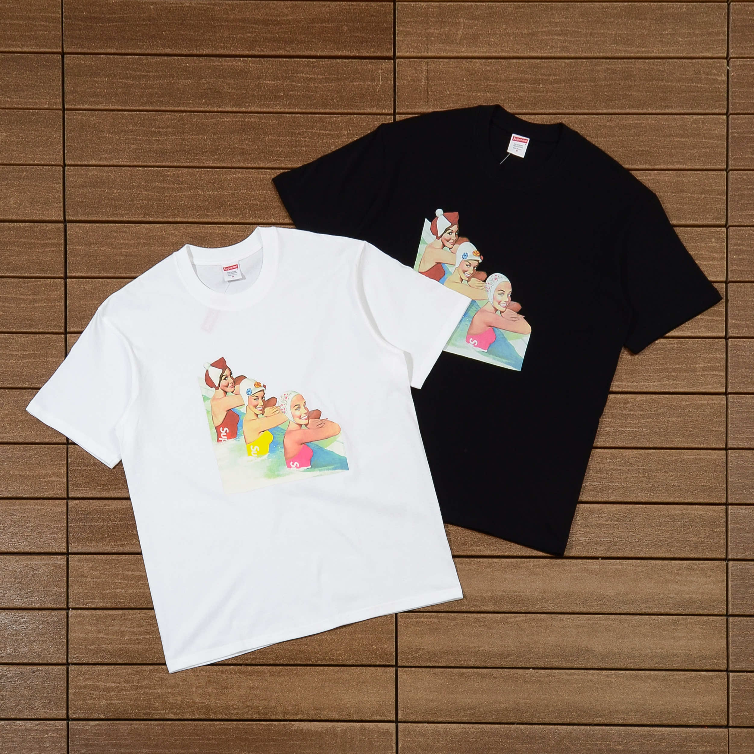 SUPREME T-SHIRT