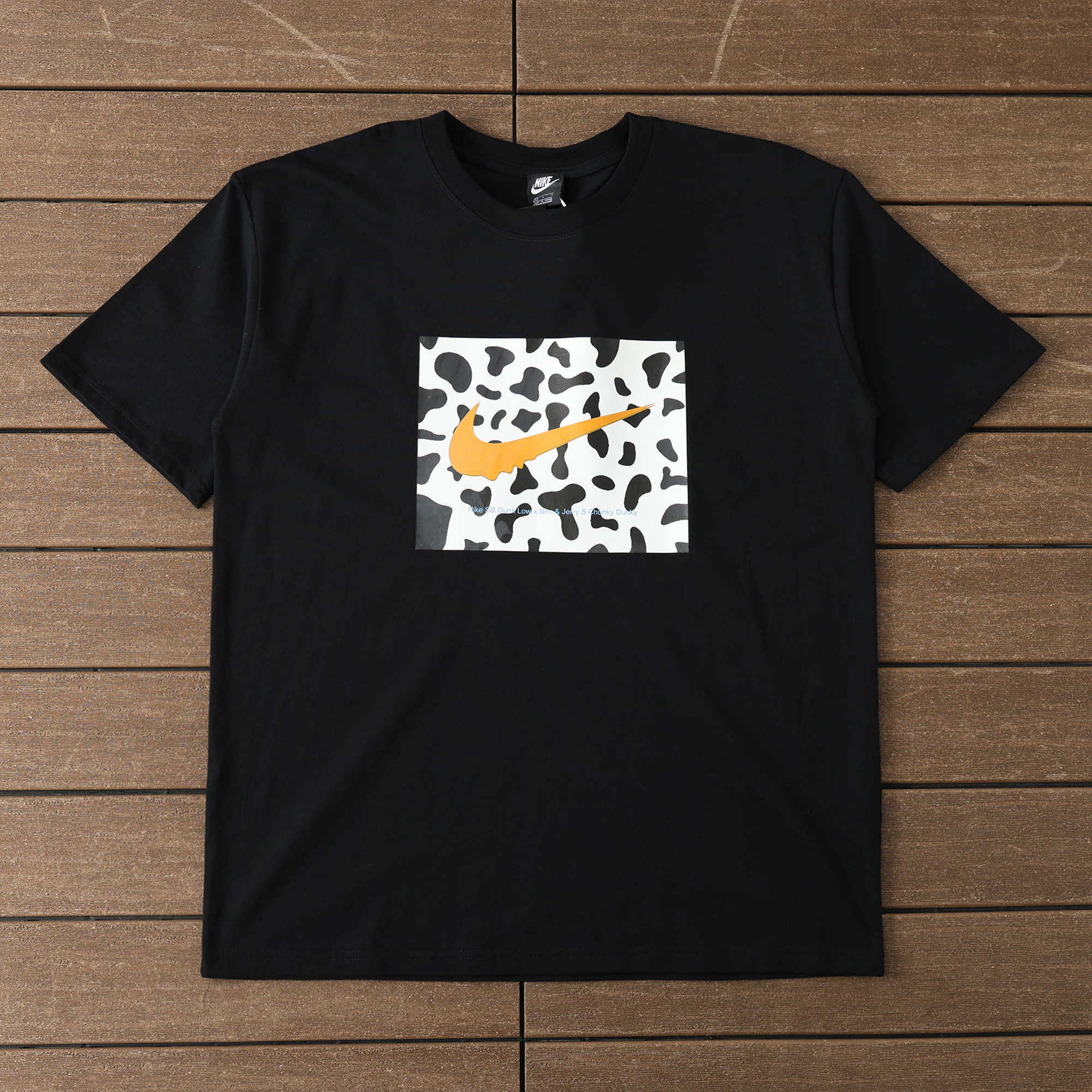 NIKE T-shirt