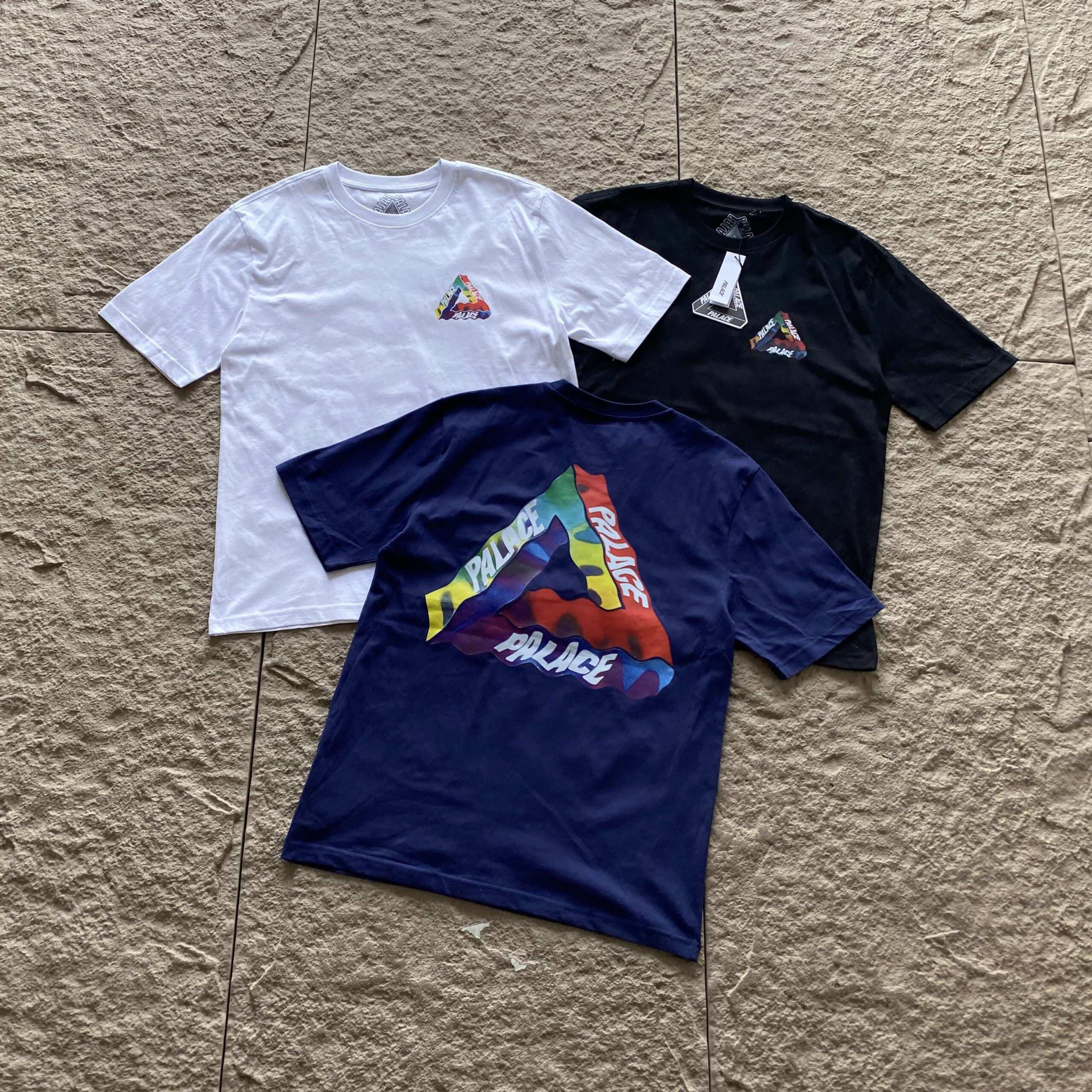 PALACE T-SHIRT