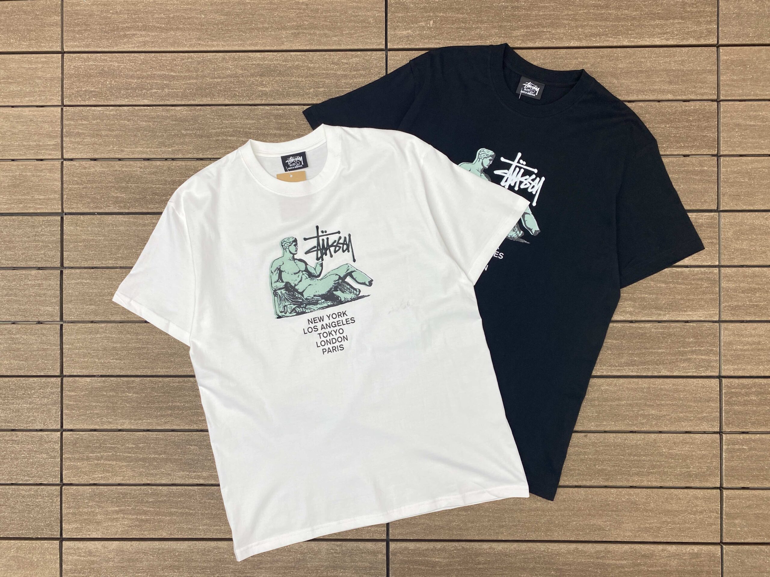 STUSSY T-SHIRT