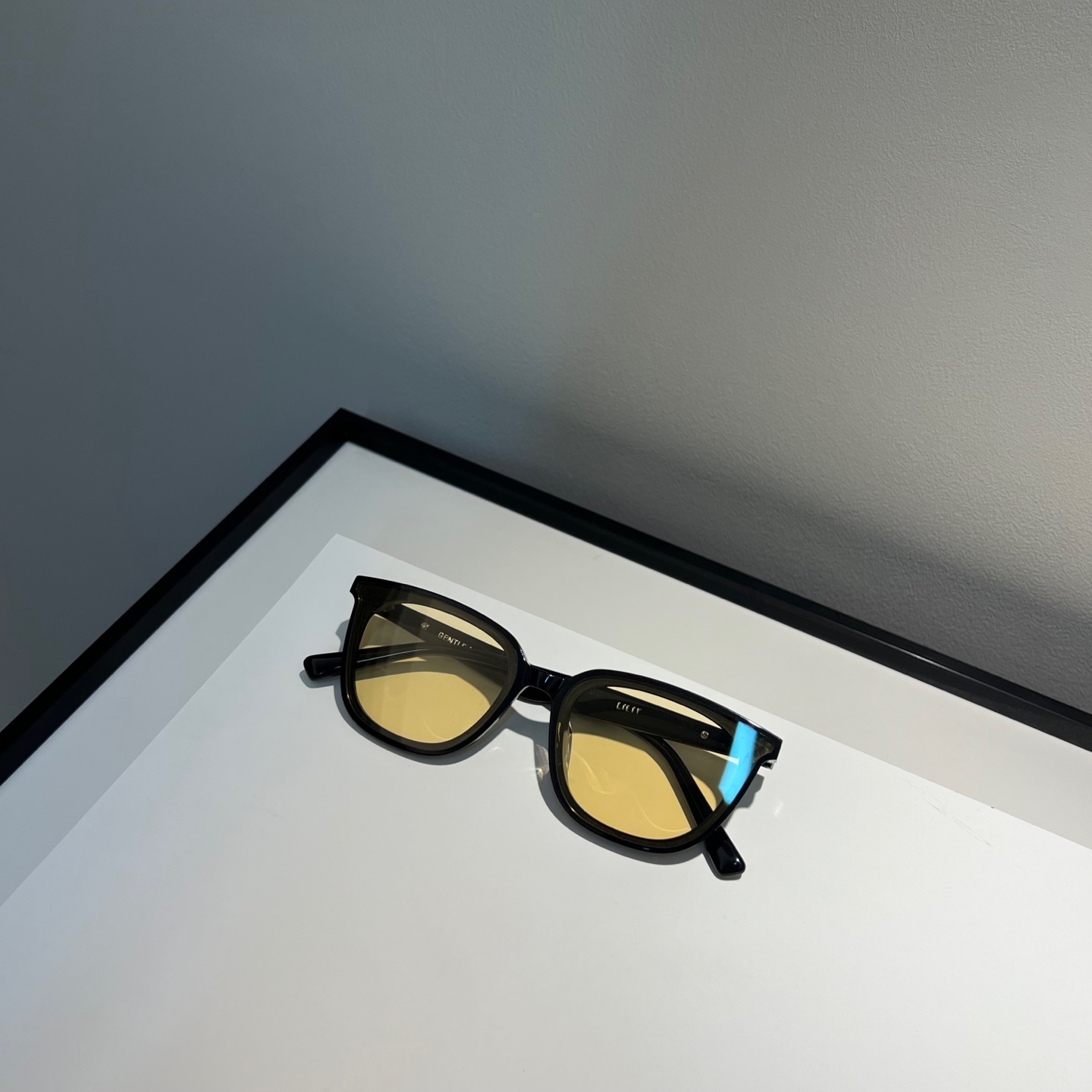 GM GLASSES