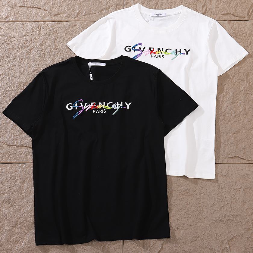 GIVENCHY T-SHIRT