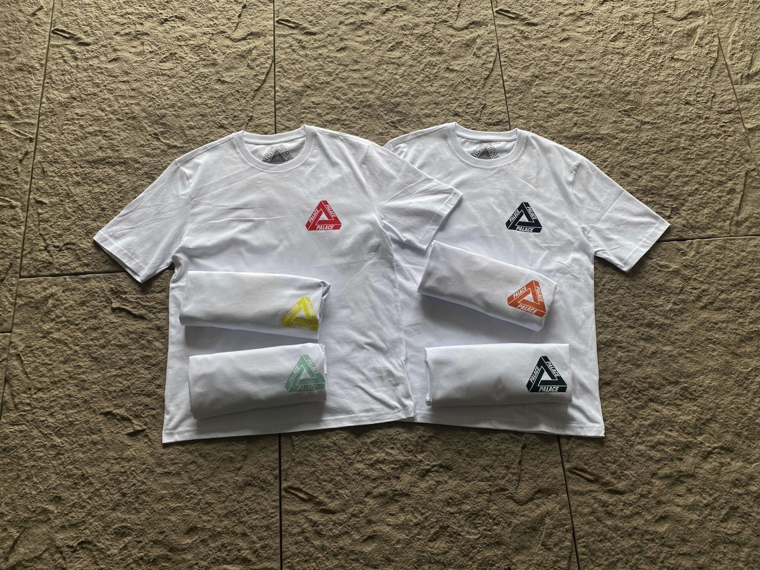 PALACE T-SHIRT