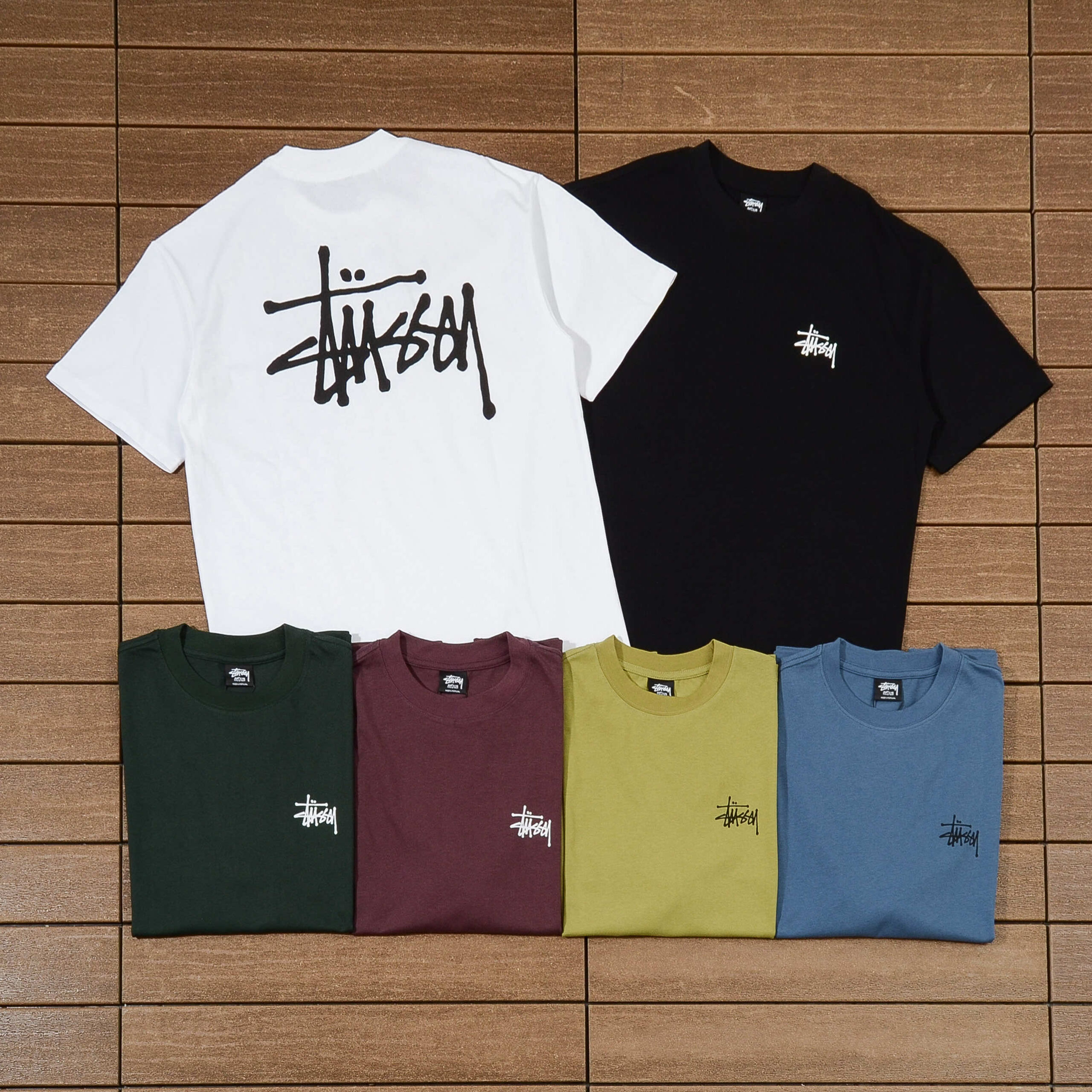 STUSSY T-SHIRT