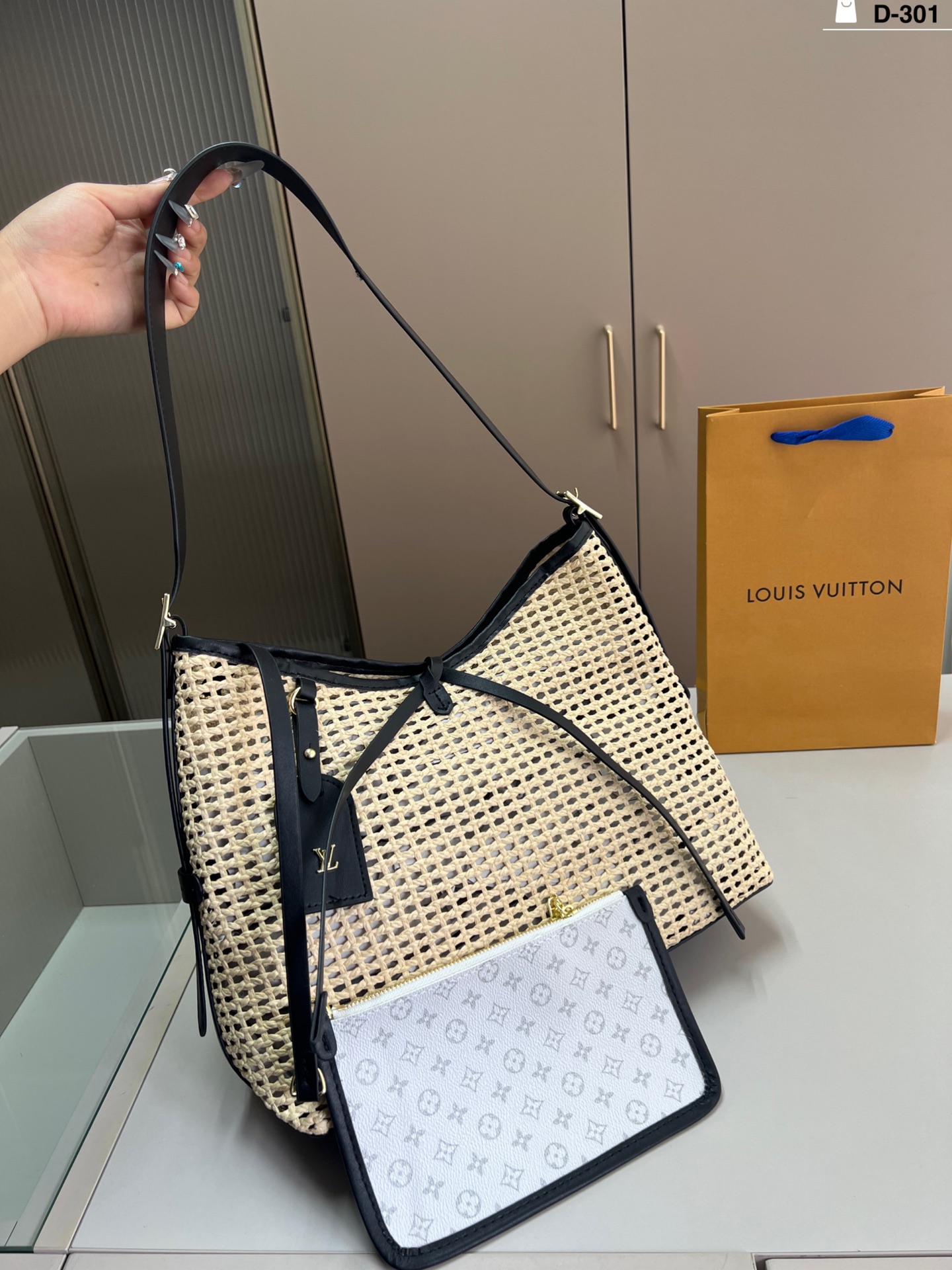 LV BAG