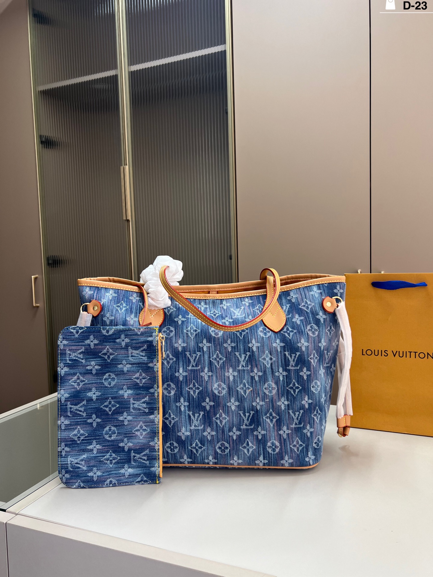 LV BAG