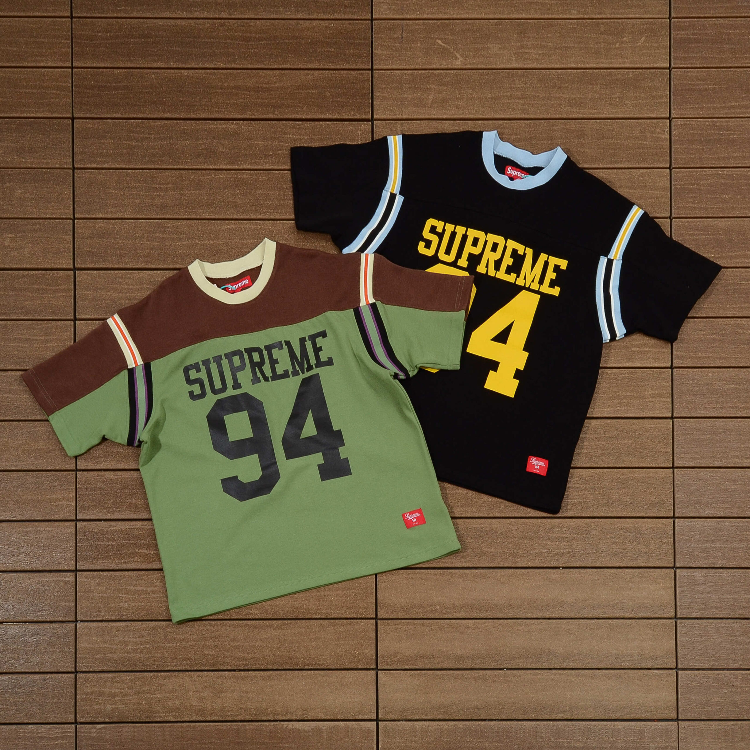 SUPREME T-SHIRT