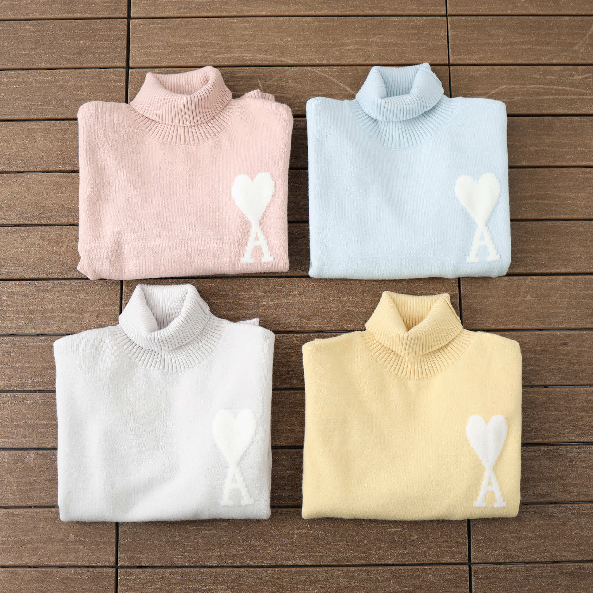 AMI SWEATER