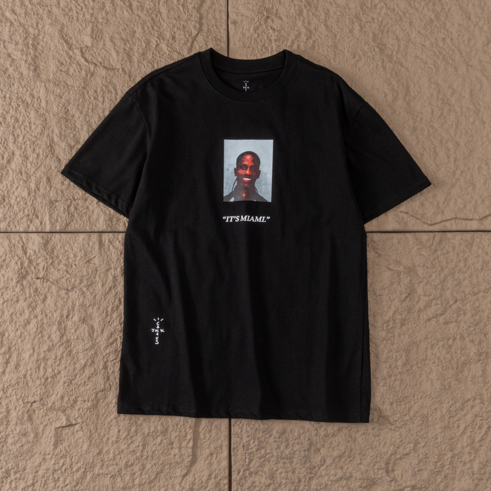 TRAVIS SCOTT T-SHIRT