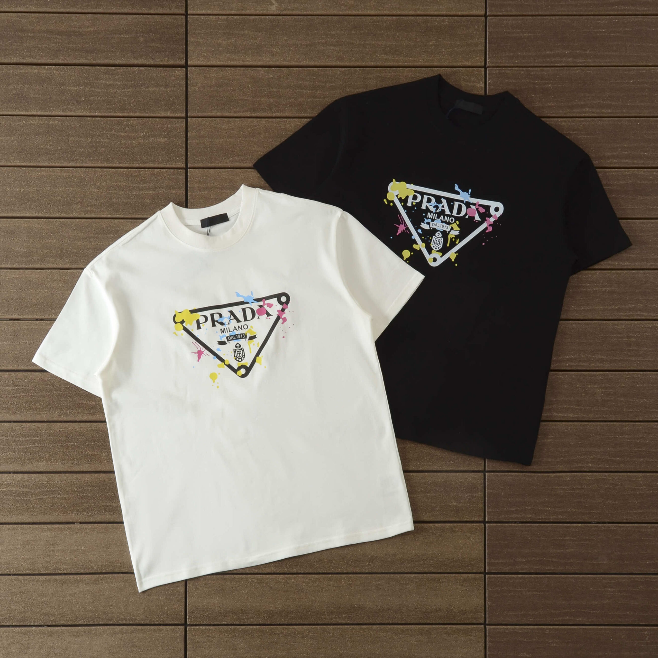 PRADA T-SHIRT