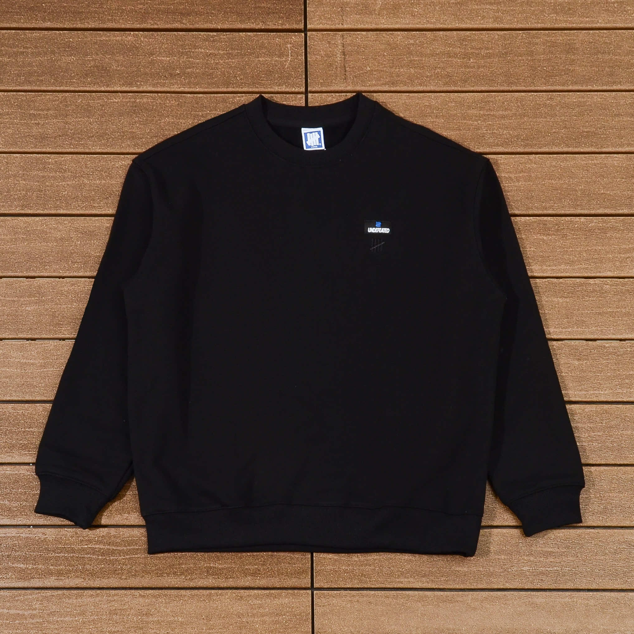 UNDEFEATED SWEATER