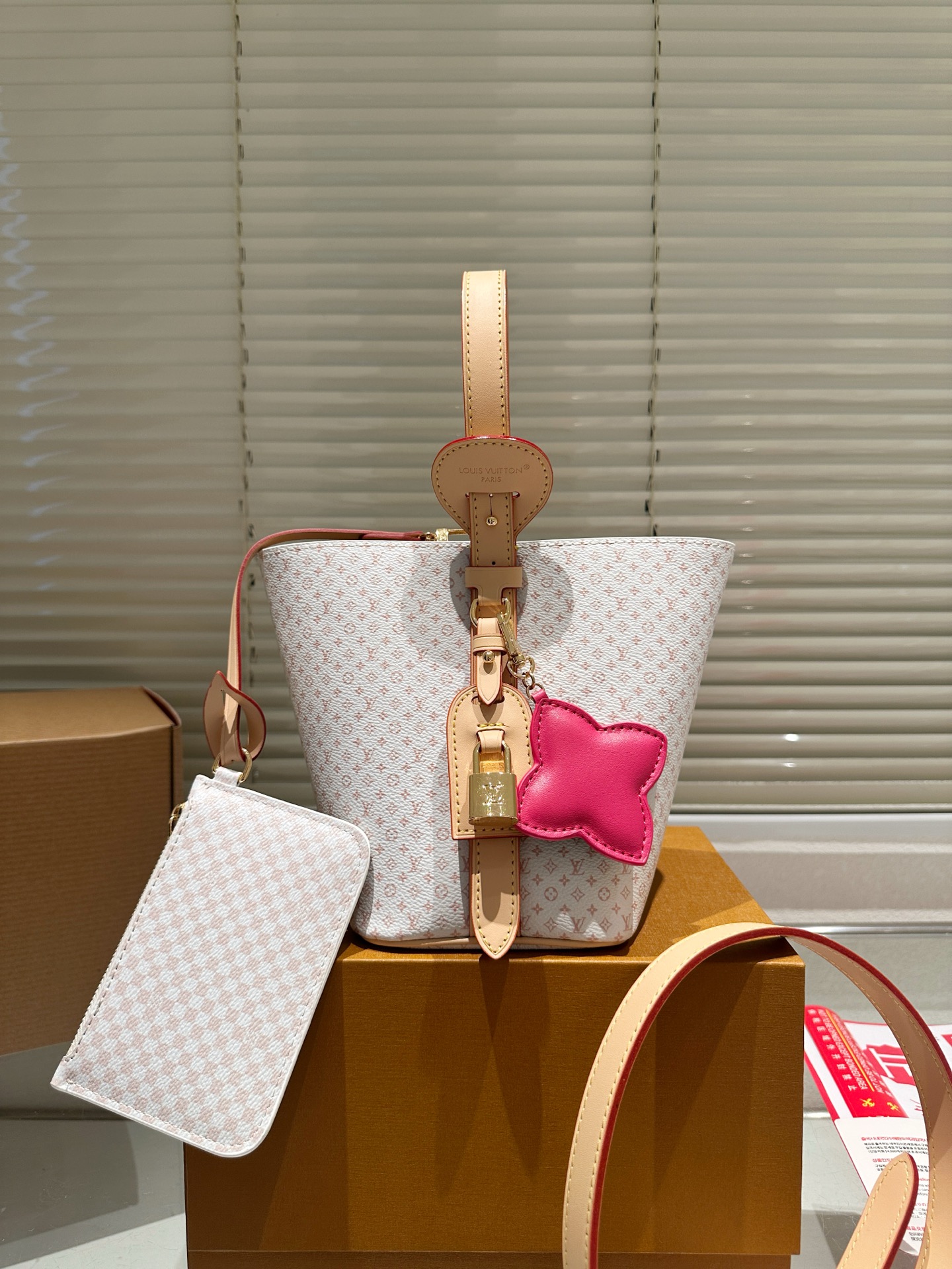 LV BAG