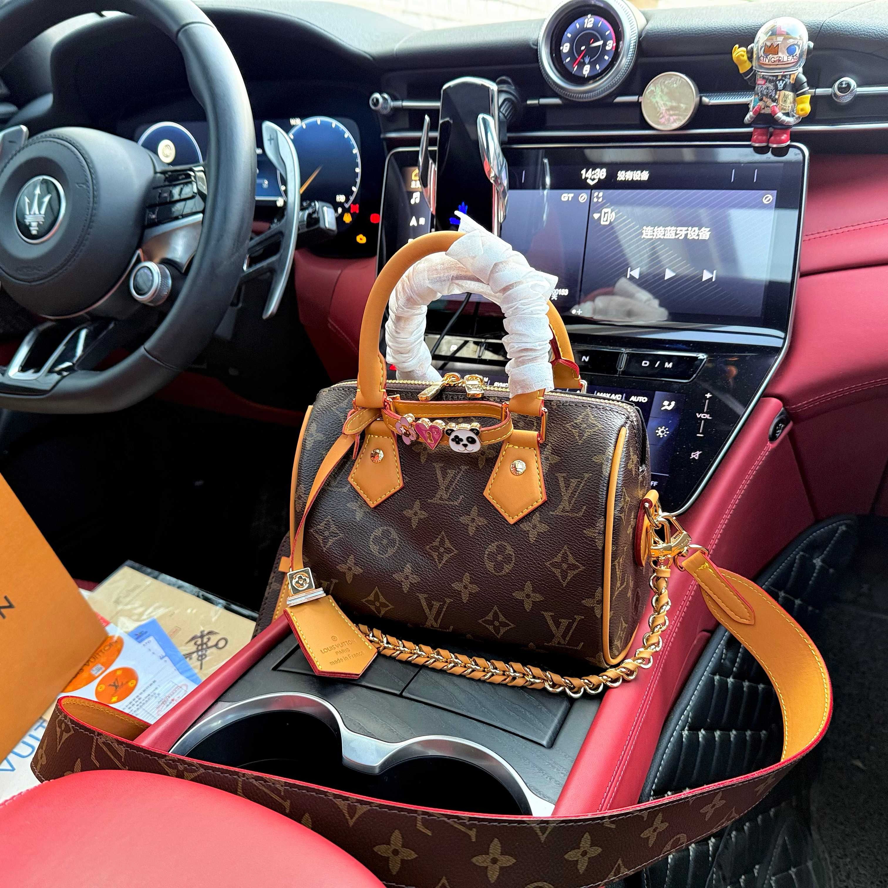 LV BAG