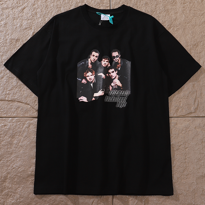 VETEMENTS T-SHIRT