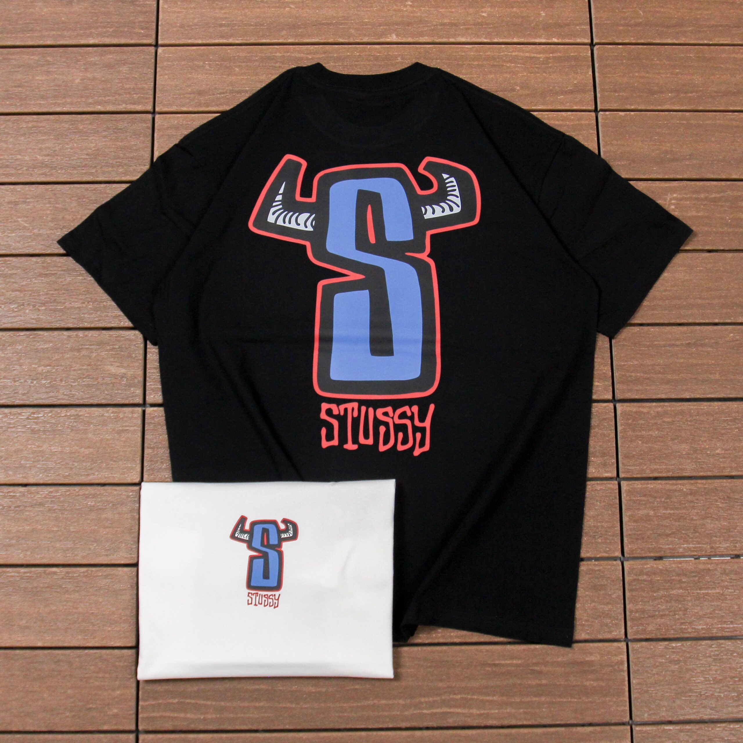 STUSSY T-SHIRT
