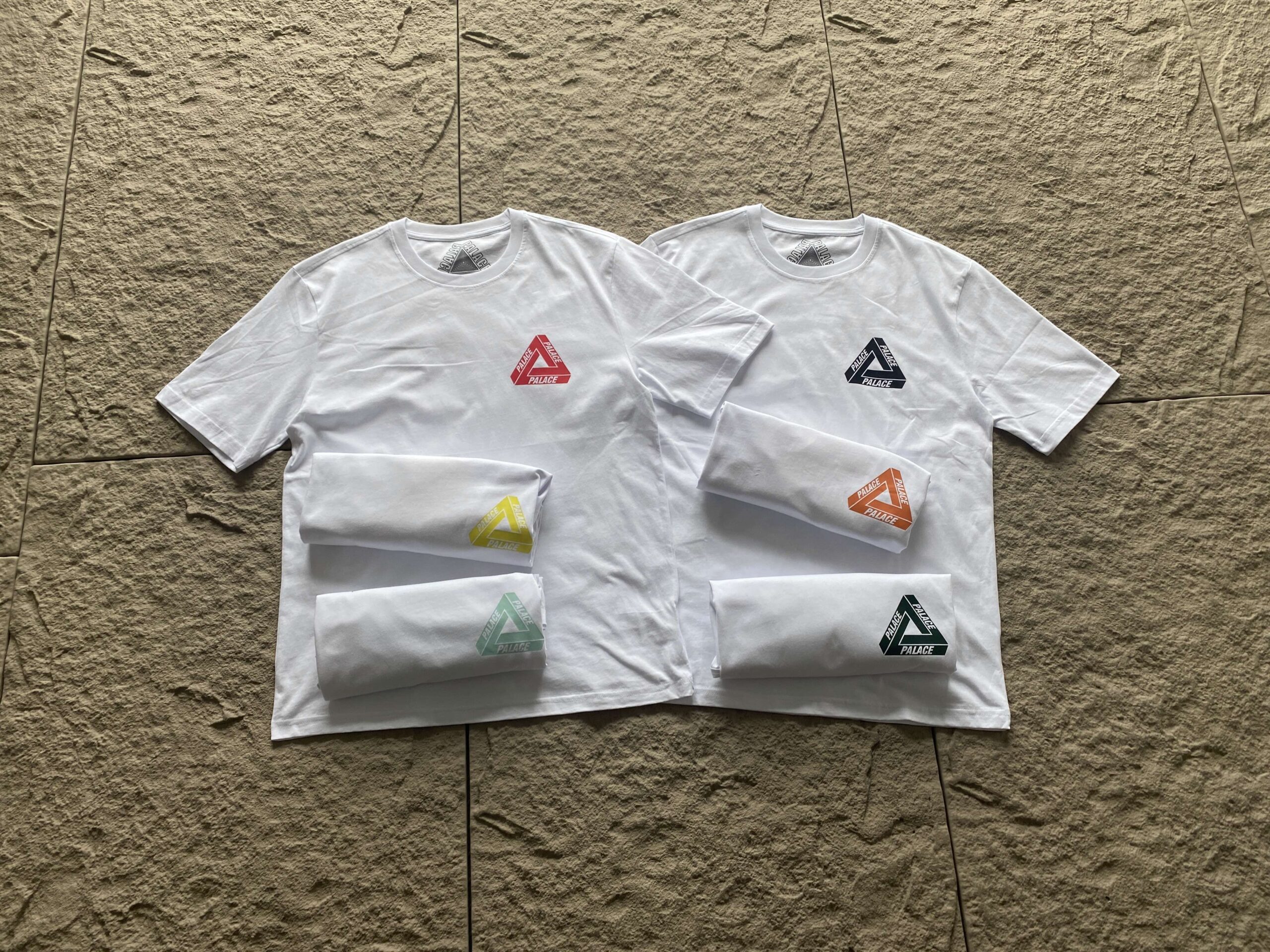 PALACE T-SHIRT