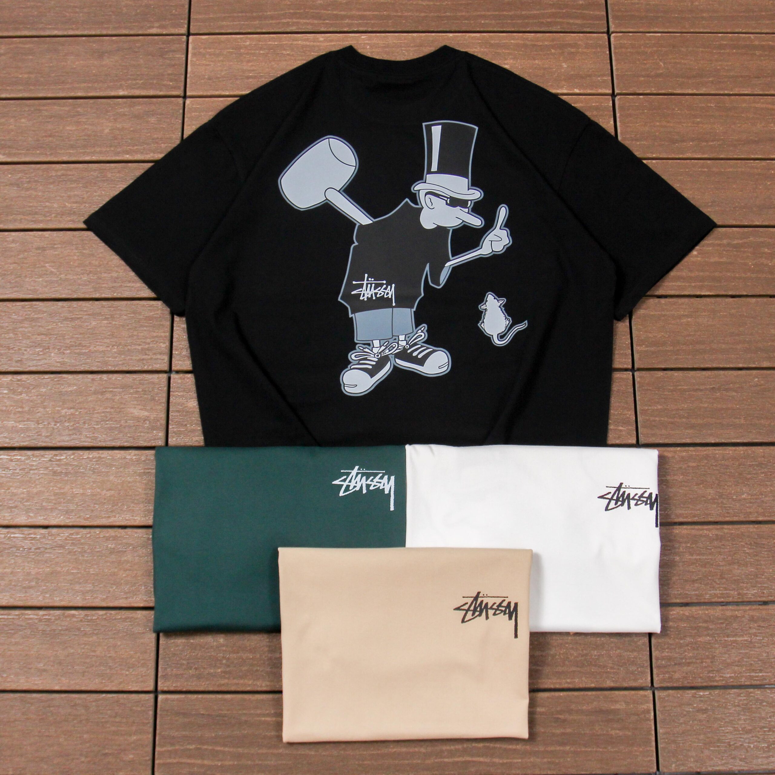 STUSSY T-SHIRT
