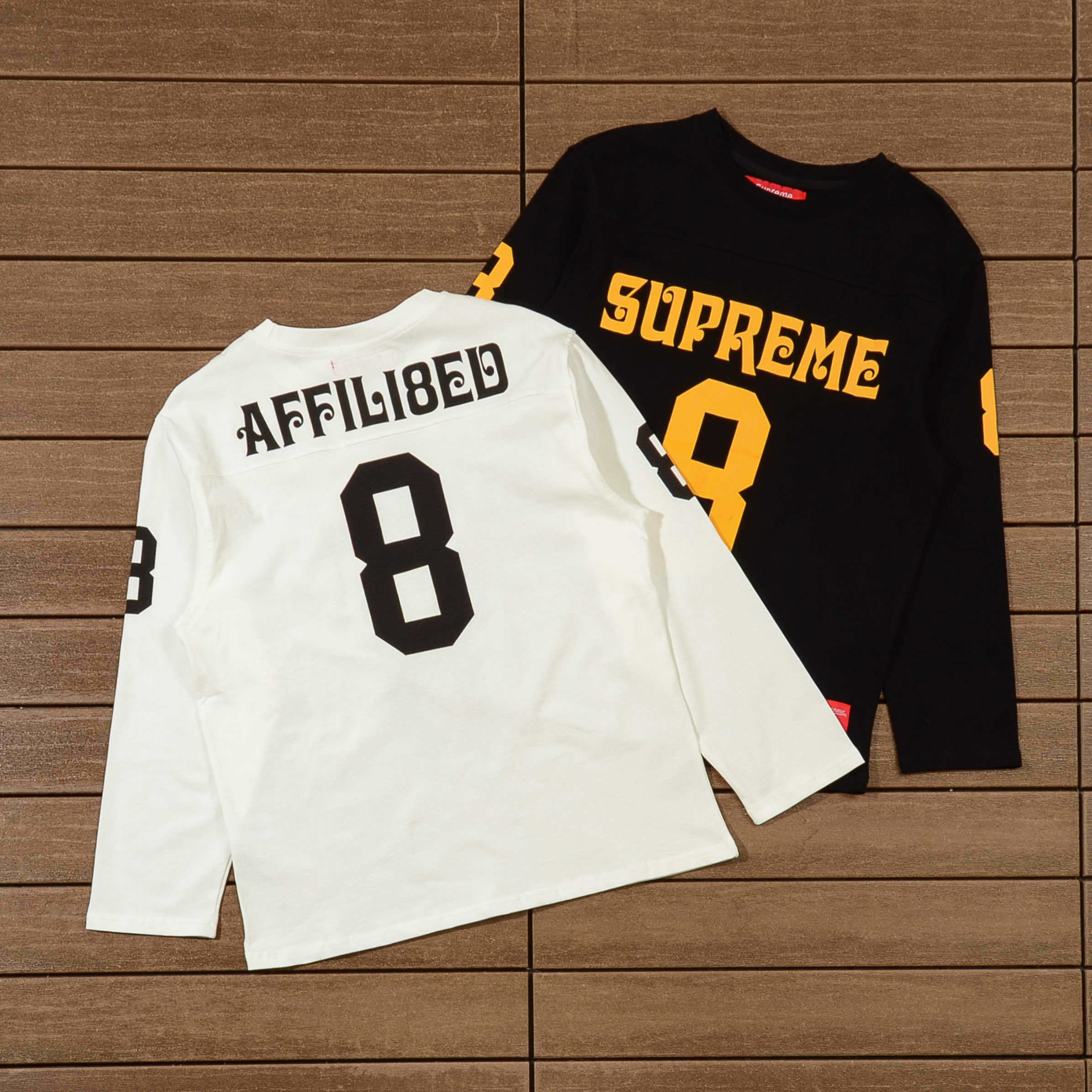 SUPREME T-SHIRT