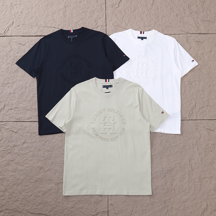 TOMMY HILFIGER T-SHIRT