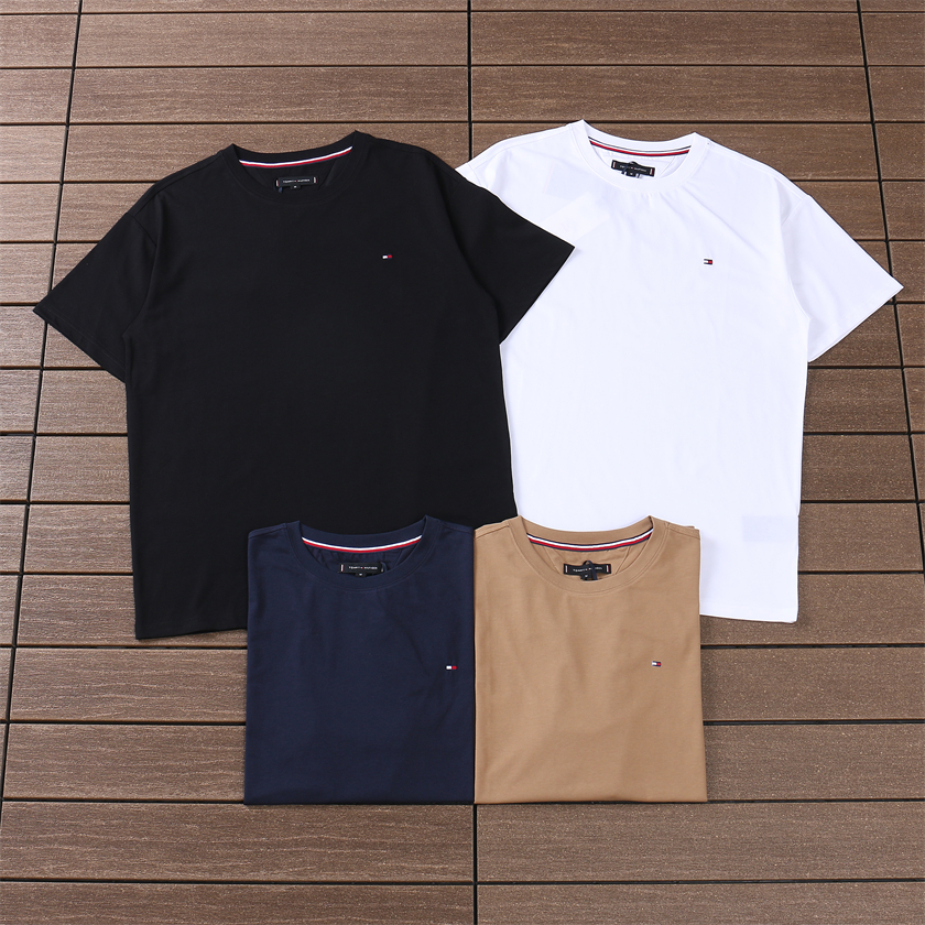 TOMMY HILFIGER T-SHIRT