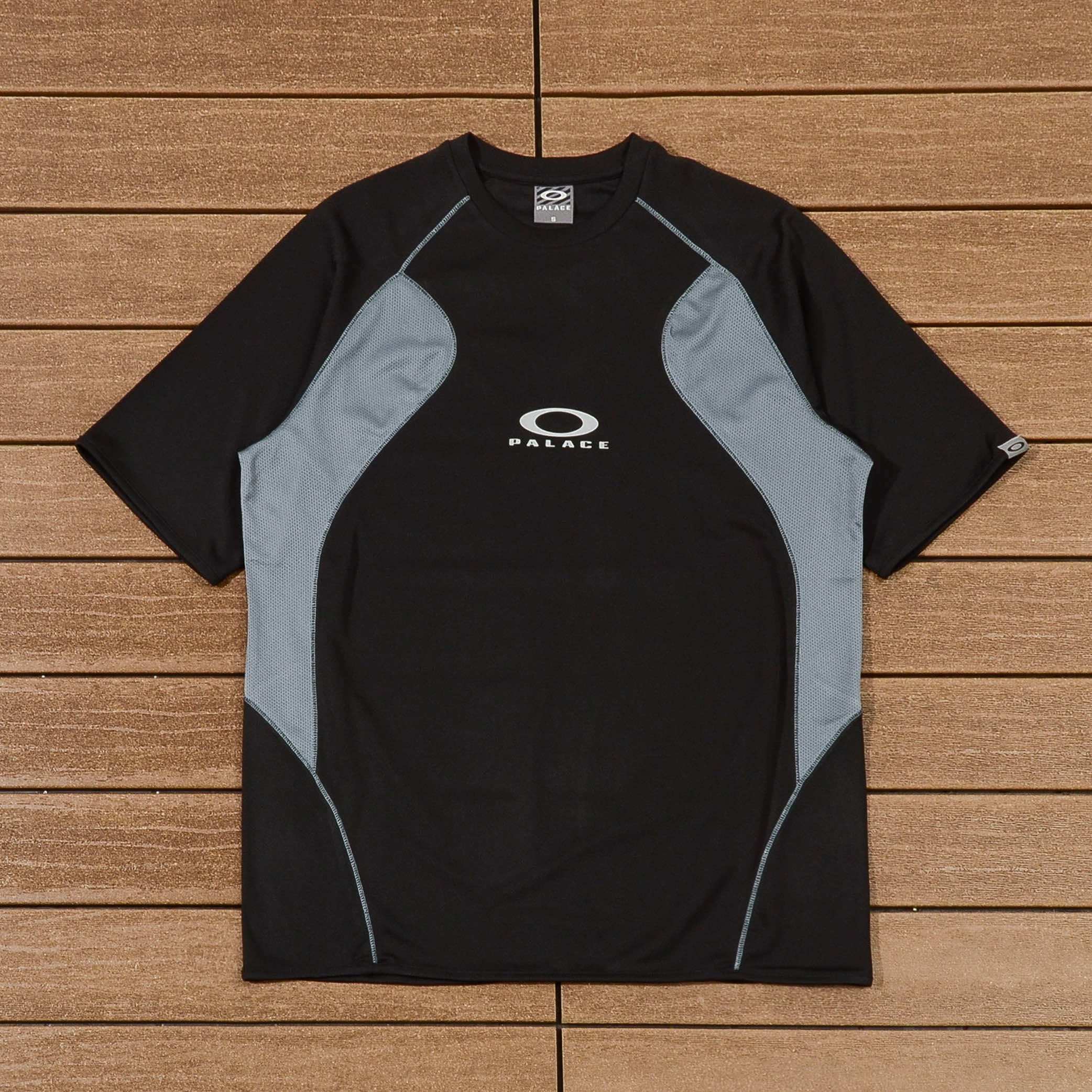 PALACE & Oakley T-SHIRT