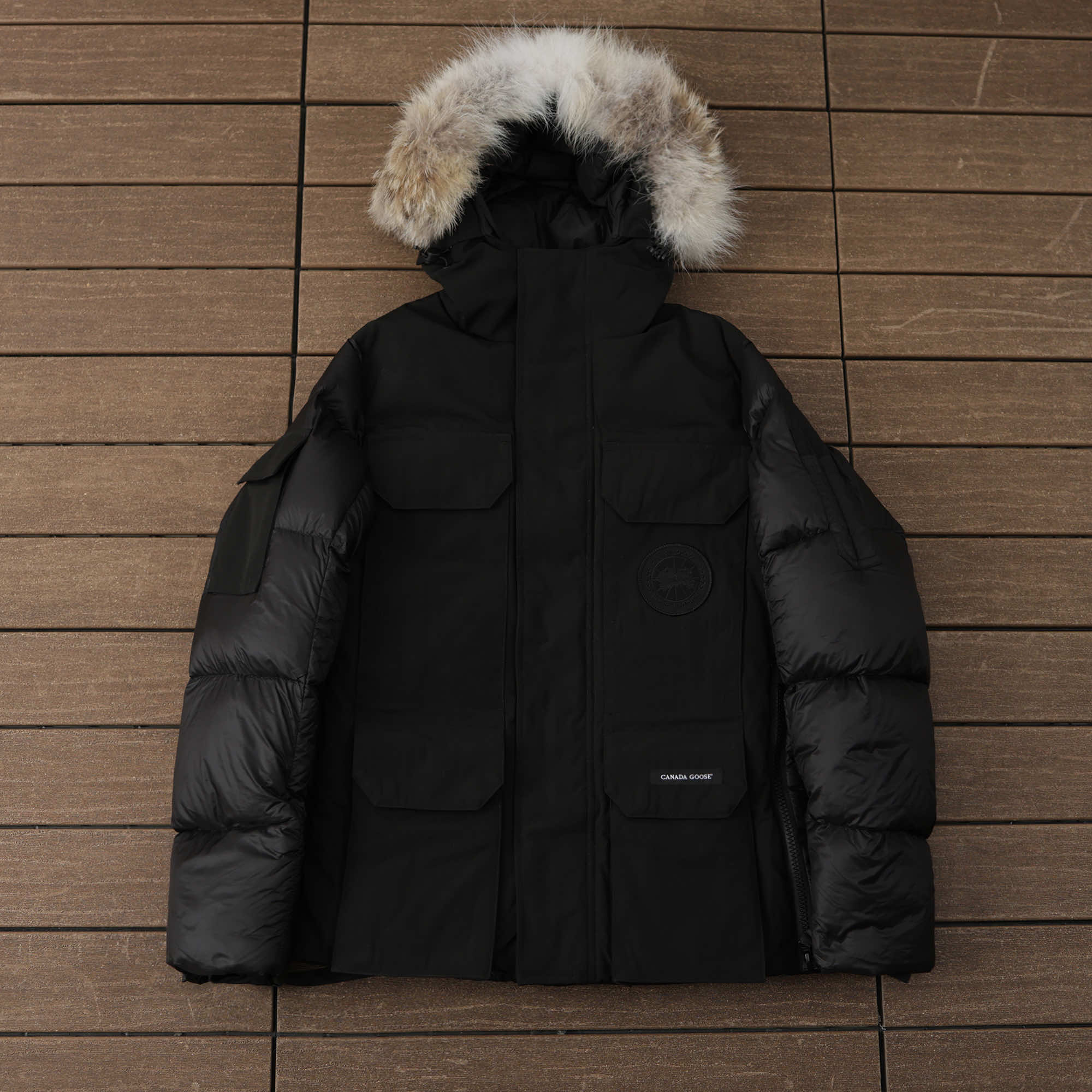 CANADA GOOSE DOWN JACKET