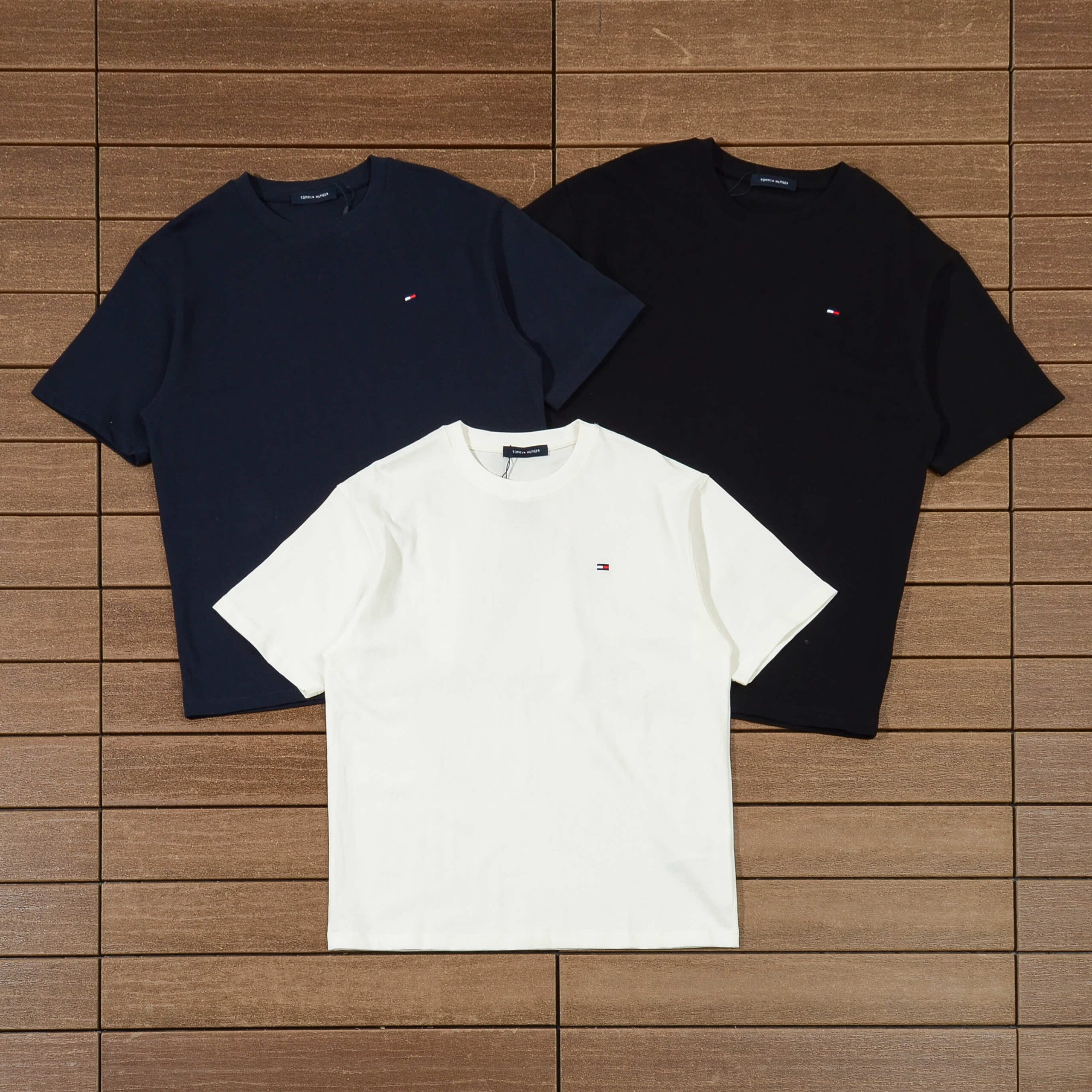 TOMMY T-SHIRT
