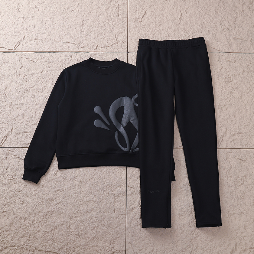 SYNA SUIT