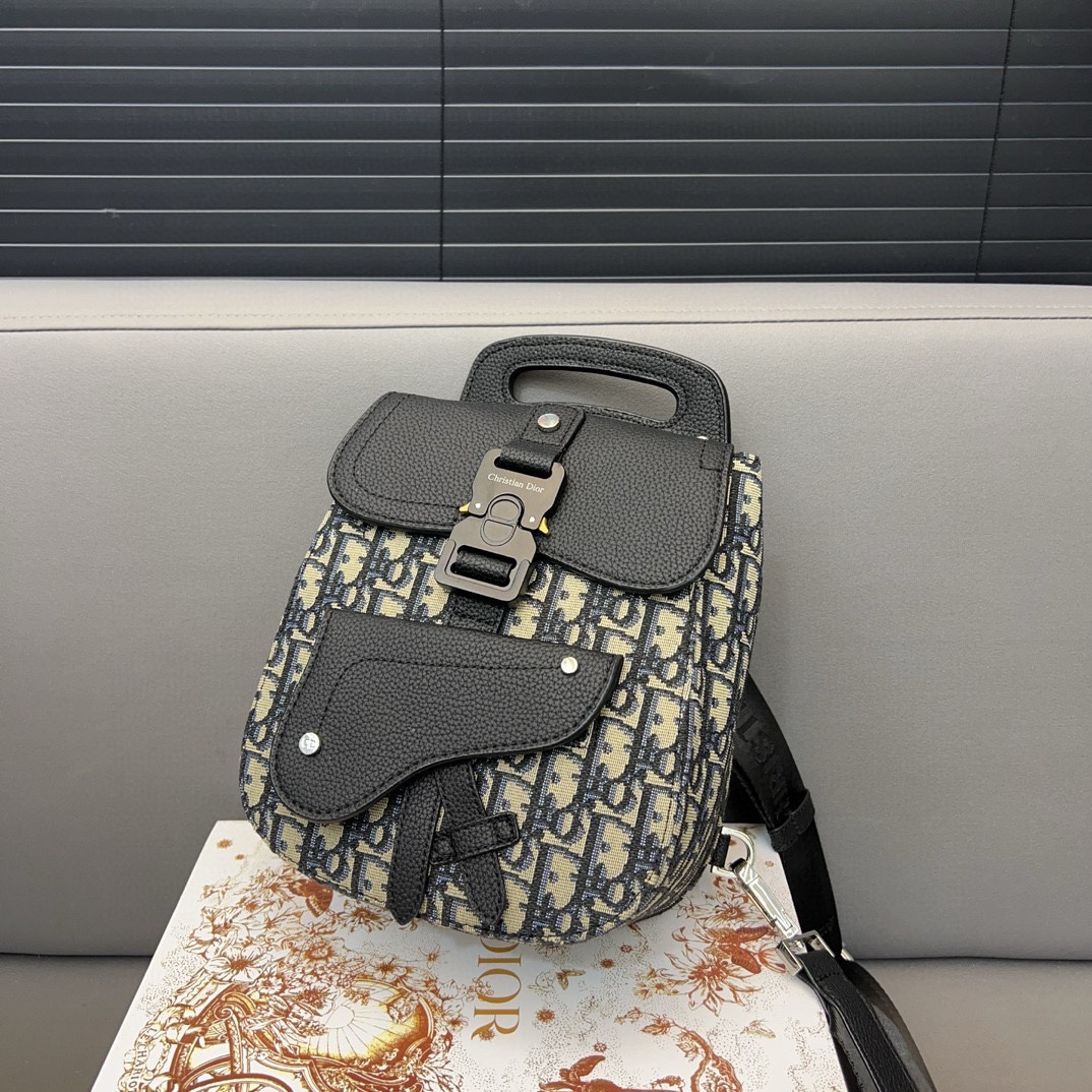 DIOR BAG