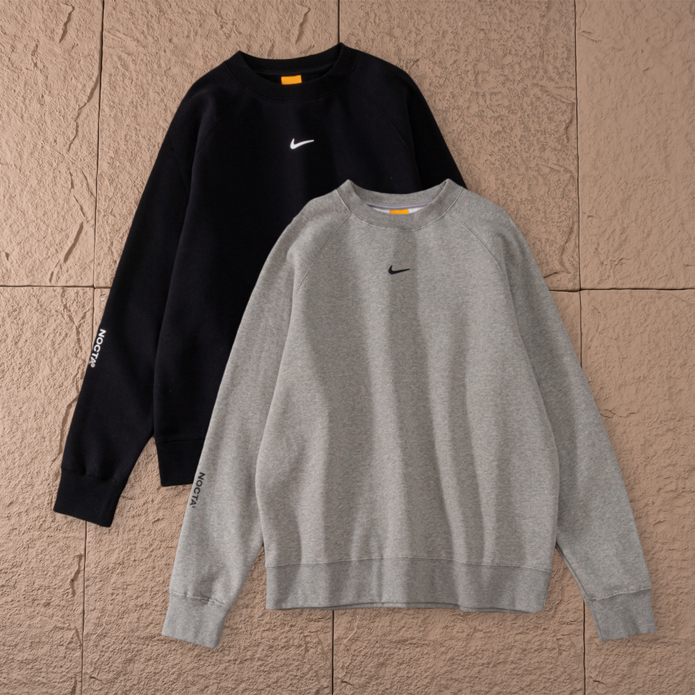 NIKE SWEATER