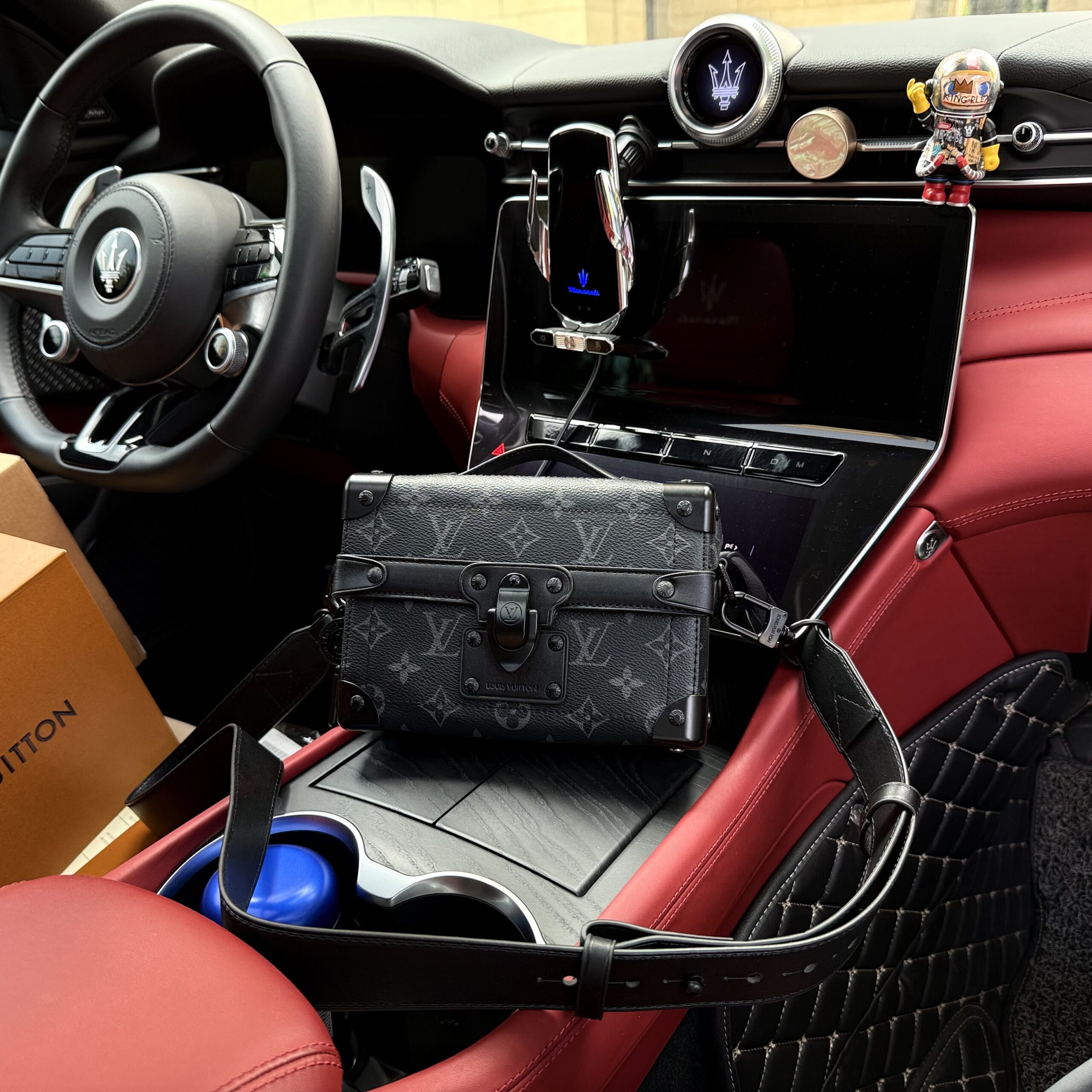 LV BAG