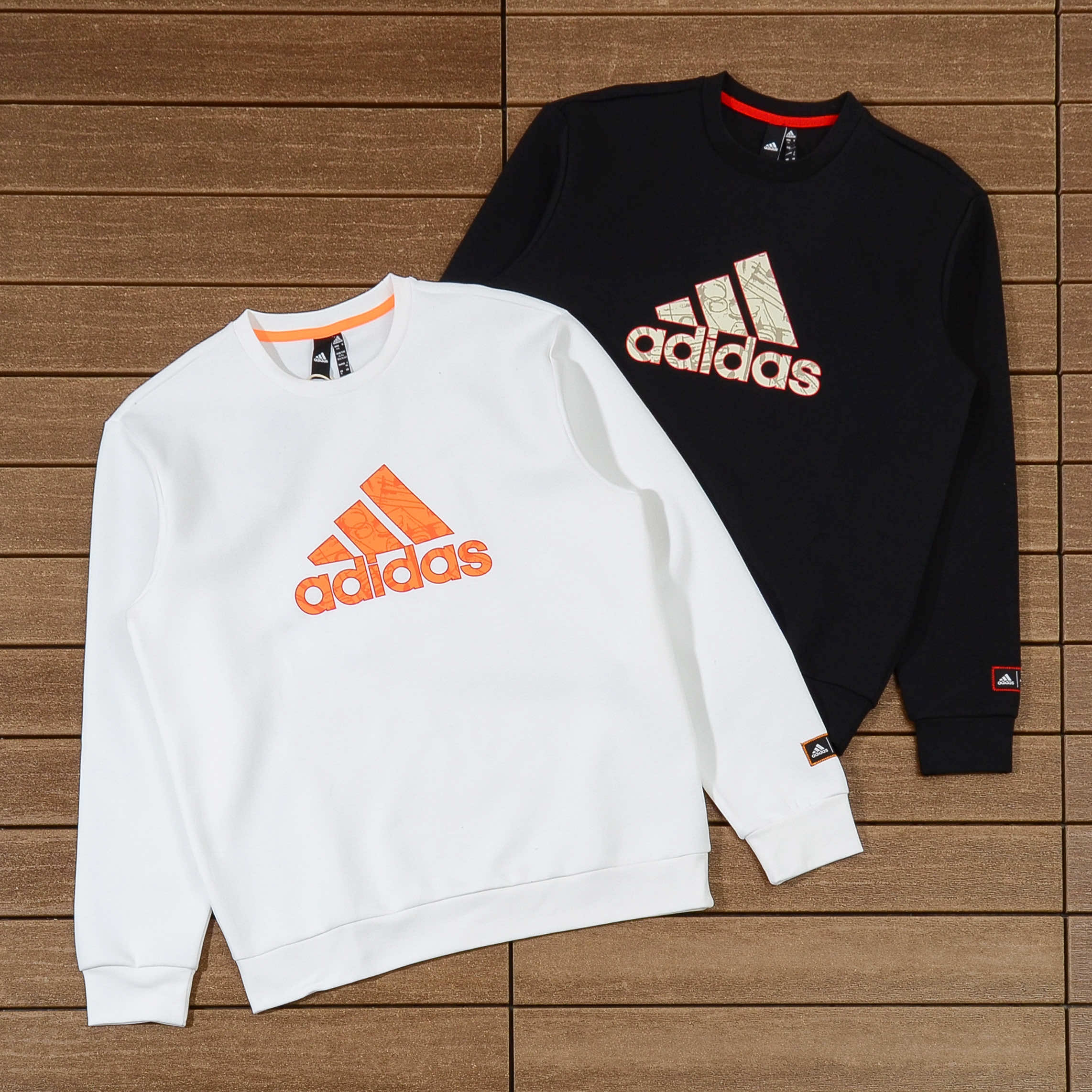 ADIDAS SWEATER