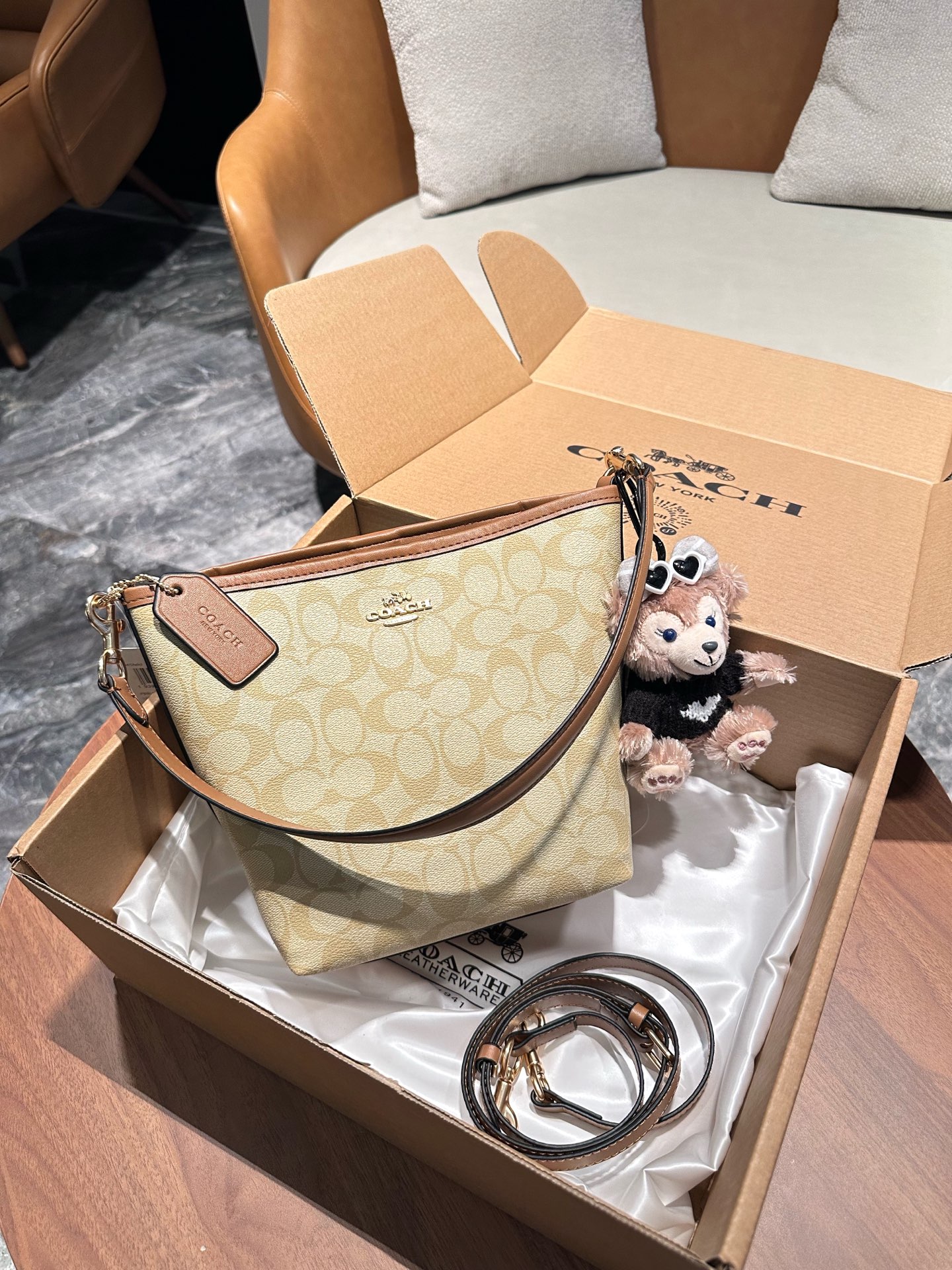 COACH BAG