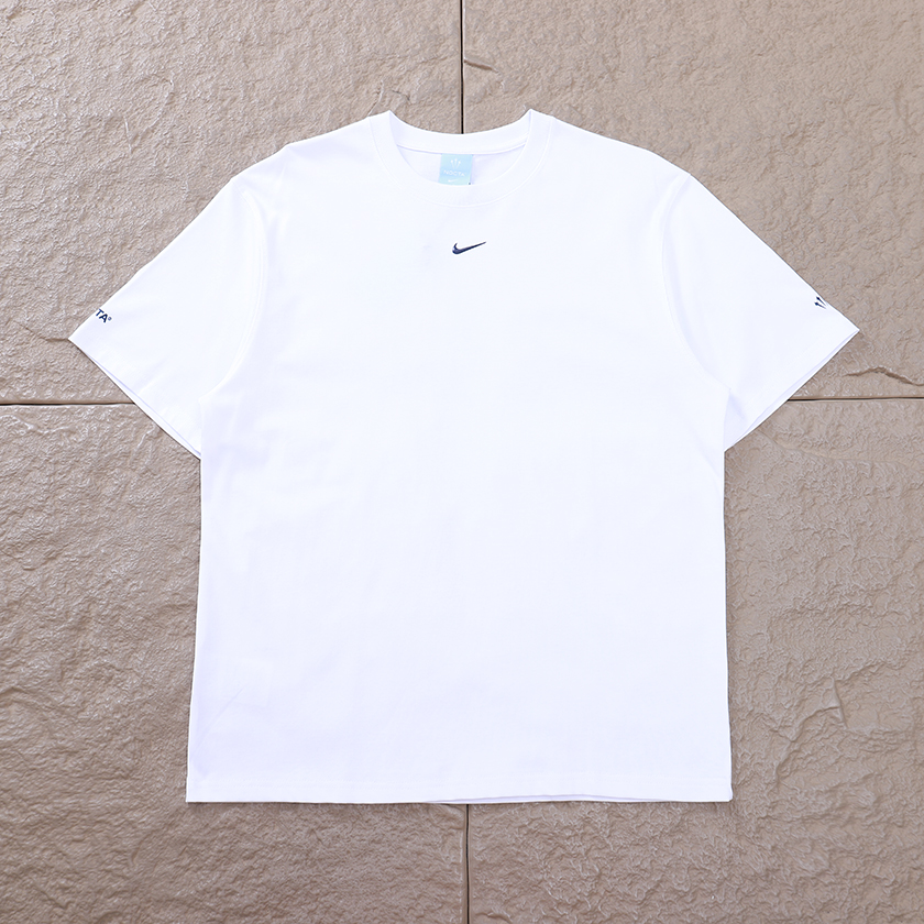 NIKE T-SHIRT